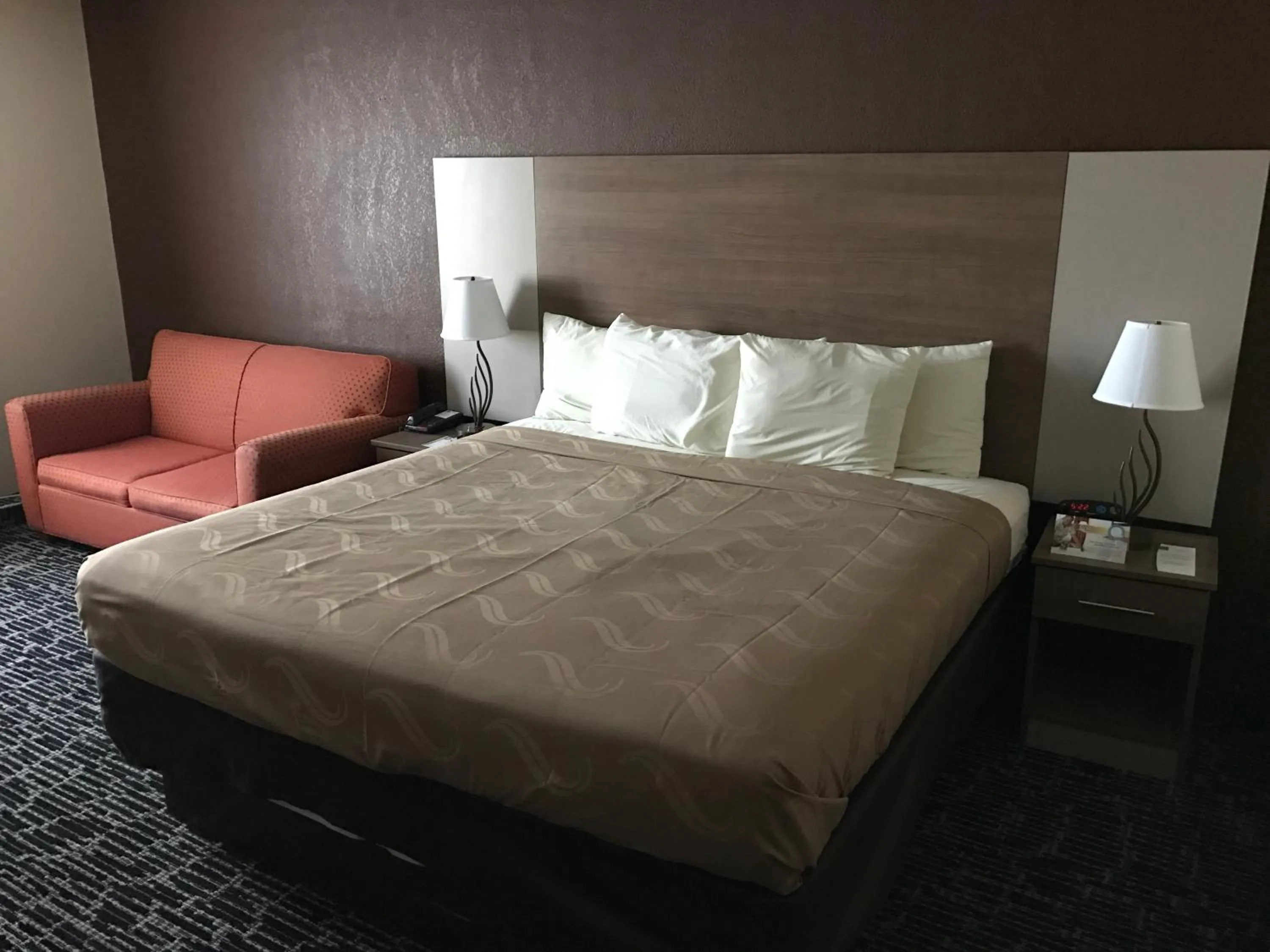 Bed in Quality Inn Near Pimlico Racetrack
