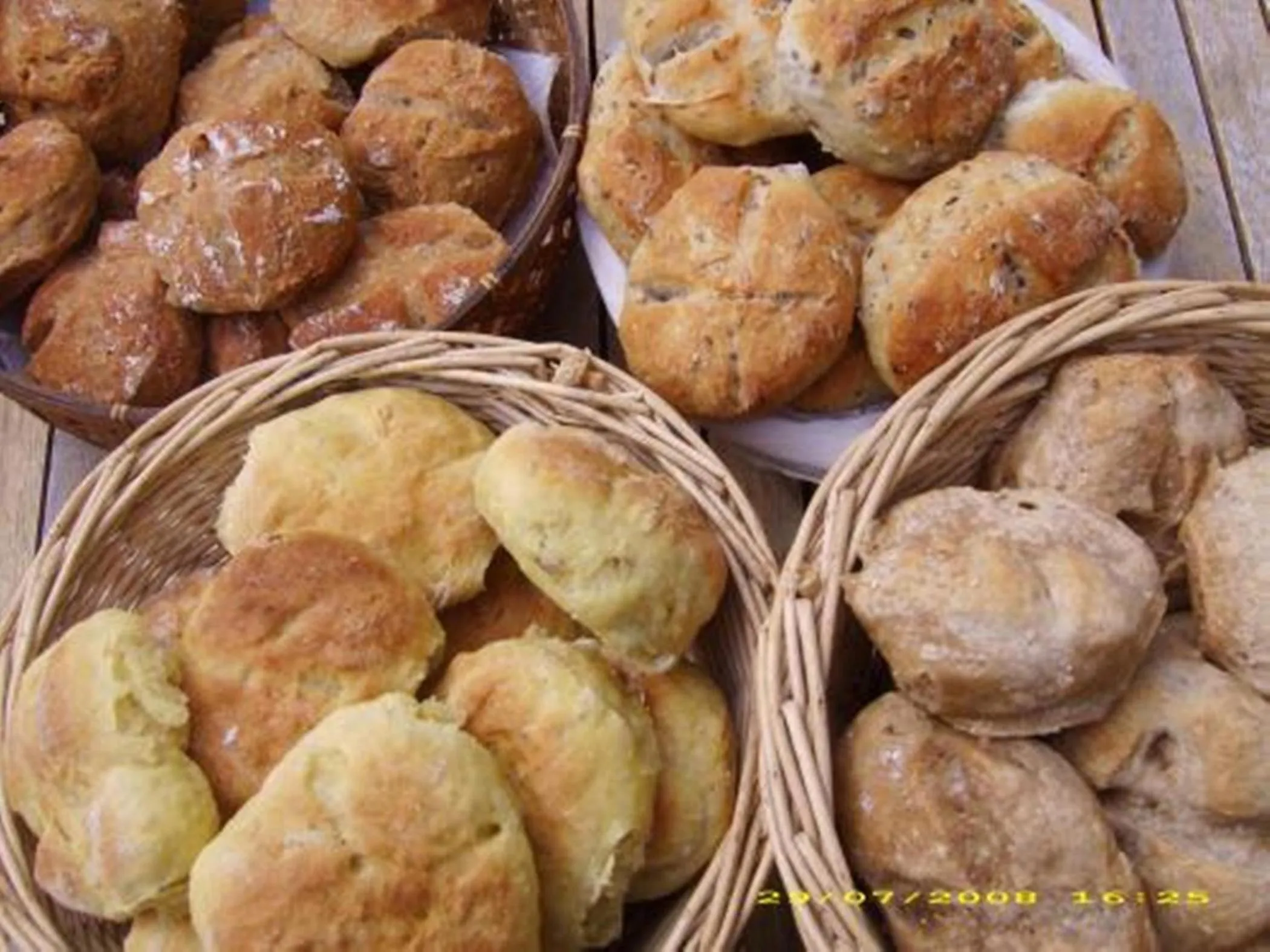 Continental breakfast in Chambres d'Hôtes La Turone