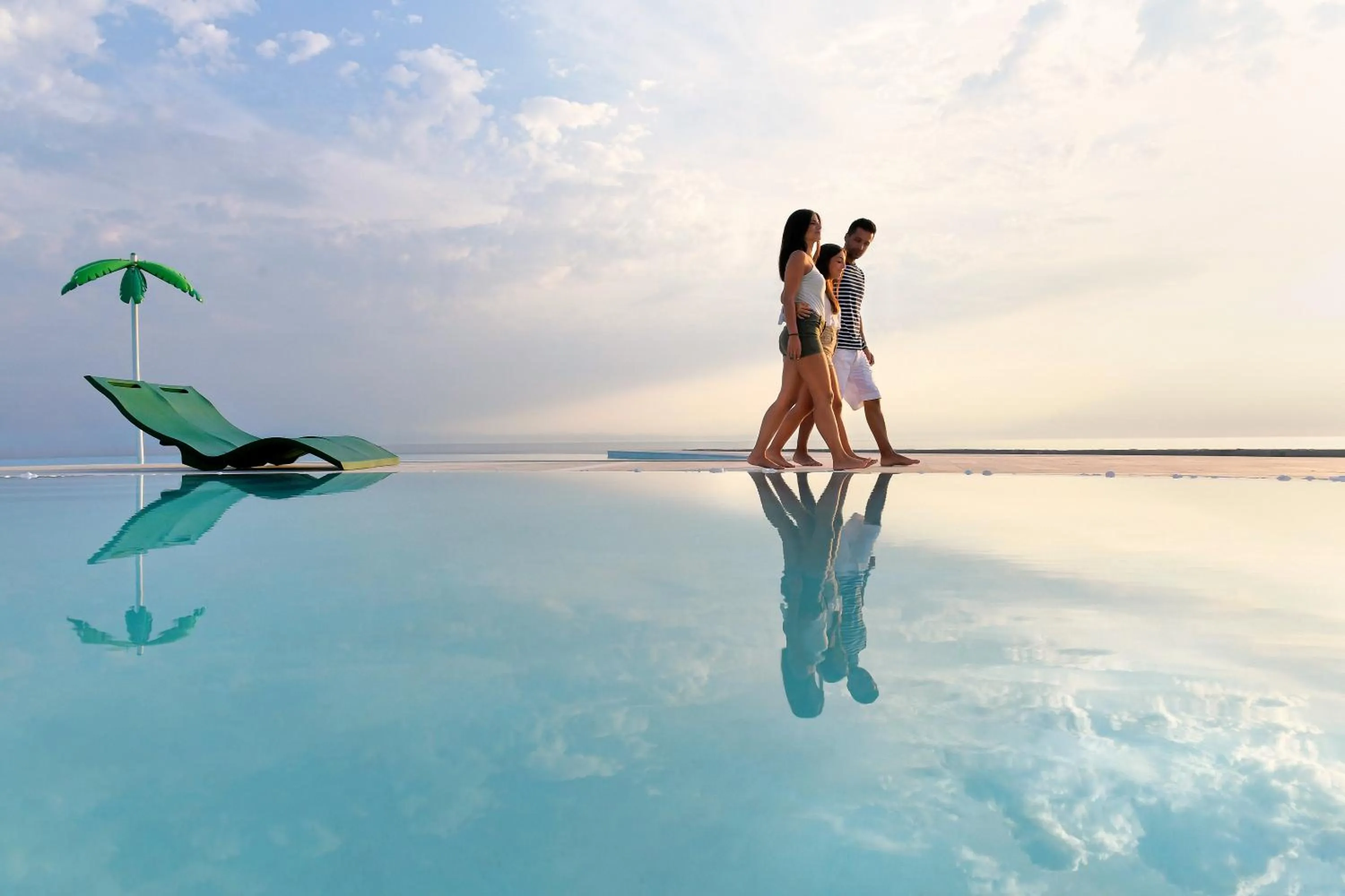 Decorative detail in Alexandra Elegance Bridging Generations