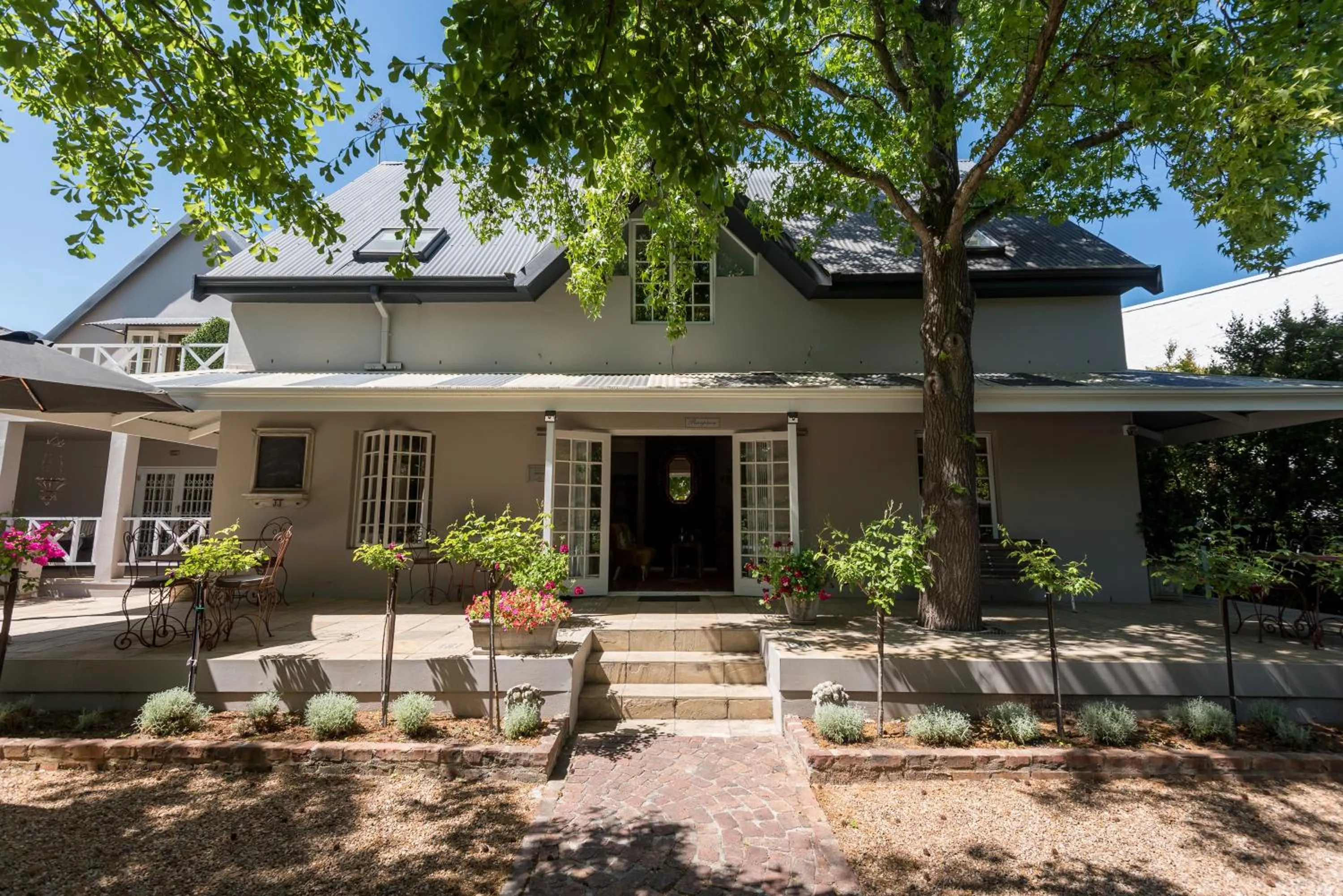 Facade/entrance in Baruch Guest House Rhodes