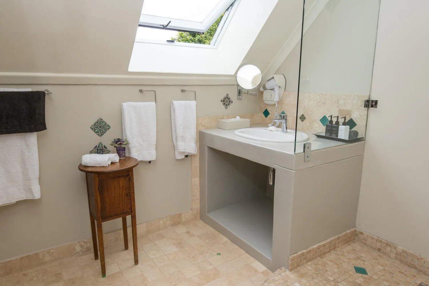 Shower in Baruch Guest House Rhodes