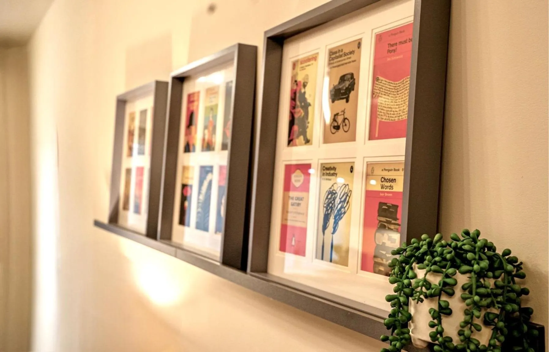 Decorative detail in Margate Duplex with Private Terrace Air Conditioning The Duplex