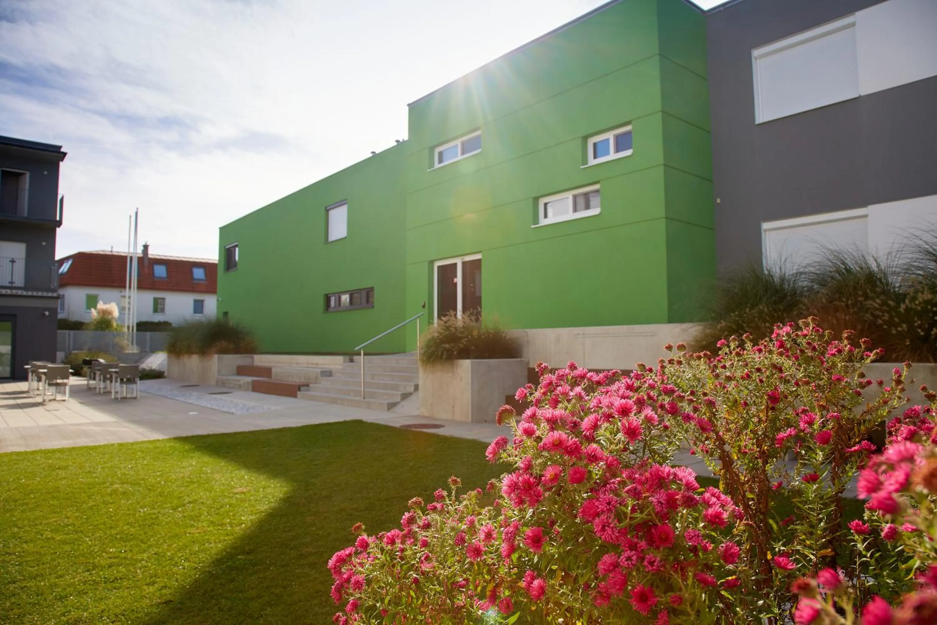 Property building in Good Rooms GmbH Guntramsdorf