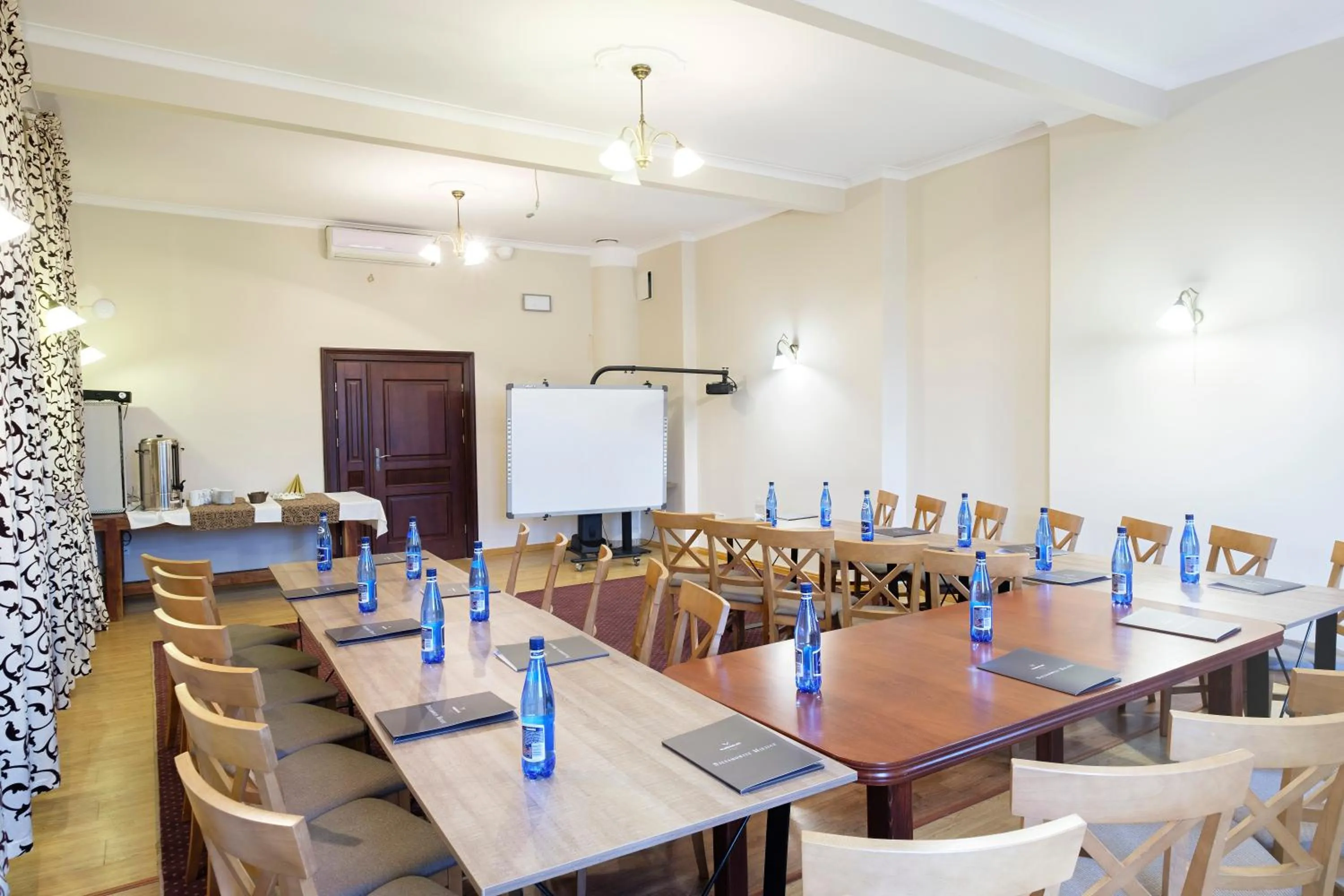 Business facilities in Stara Szkoła Boutique Hotel