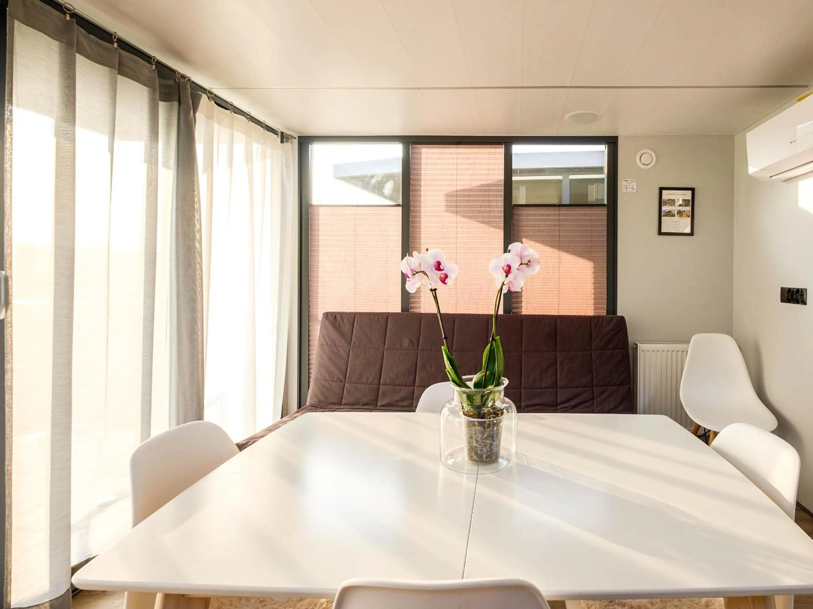 Living room in Stara Szkoła Boutique Hotel