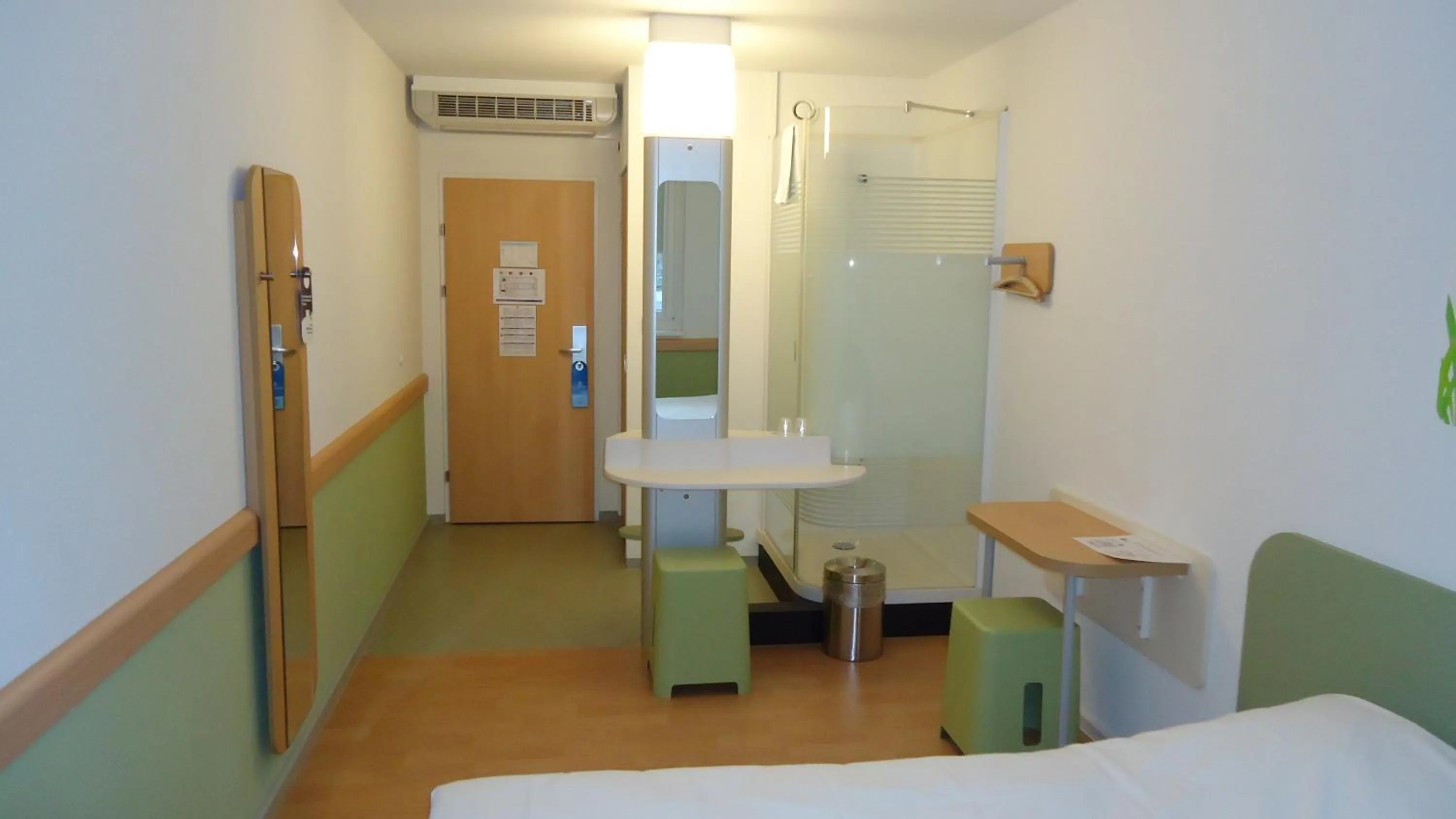 Bed in Ibis budget Wien Messe