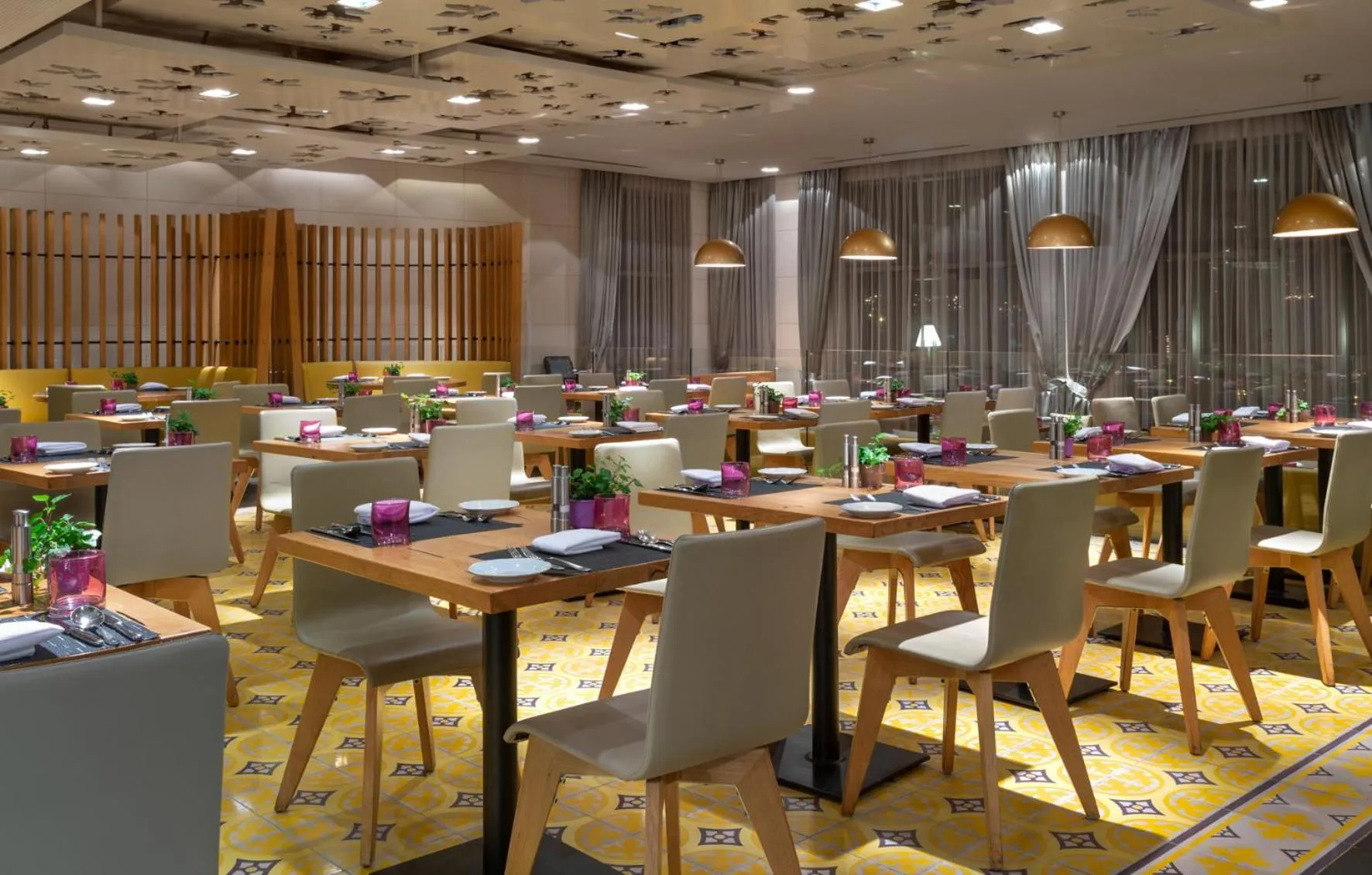 Restaurant/places to eat in Cramim by Isrotel Exclusive