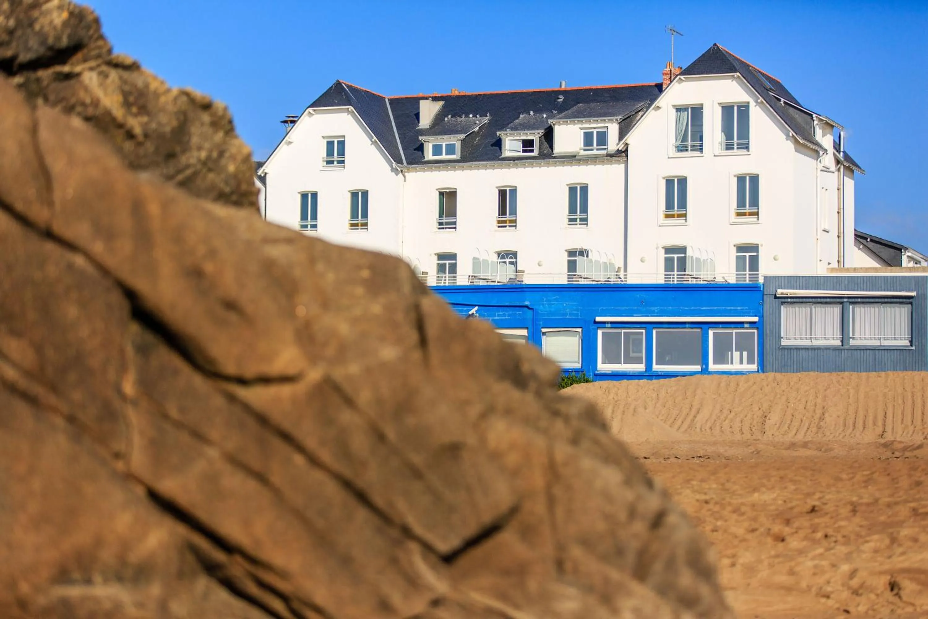 Property building in Best Western Hotel De La Plage Saint Marc sur Mer