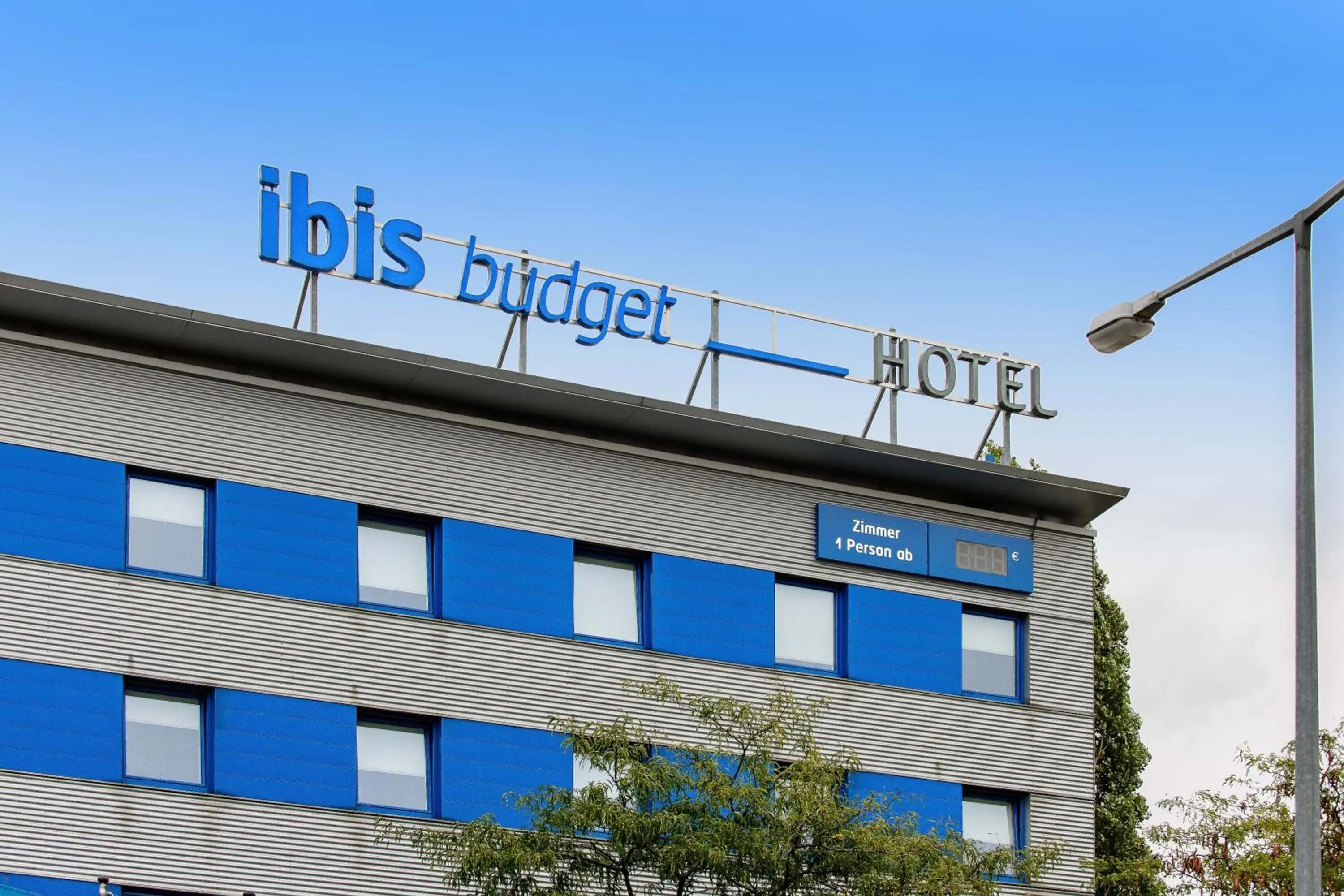 Facade/entrance in Ibis budget Wien Sankt Marx