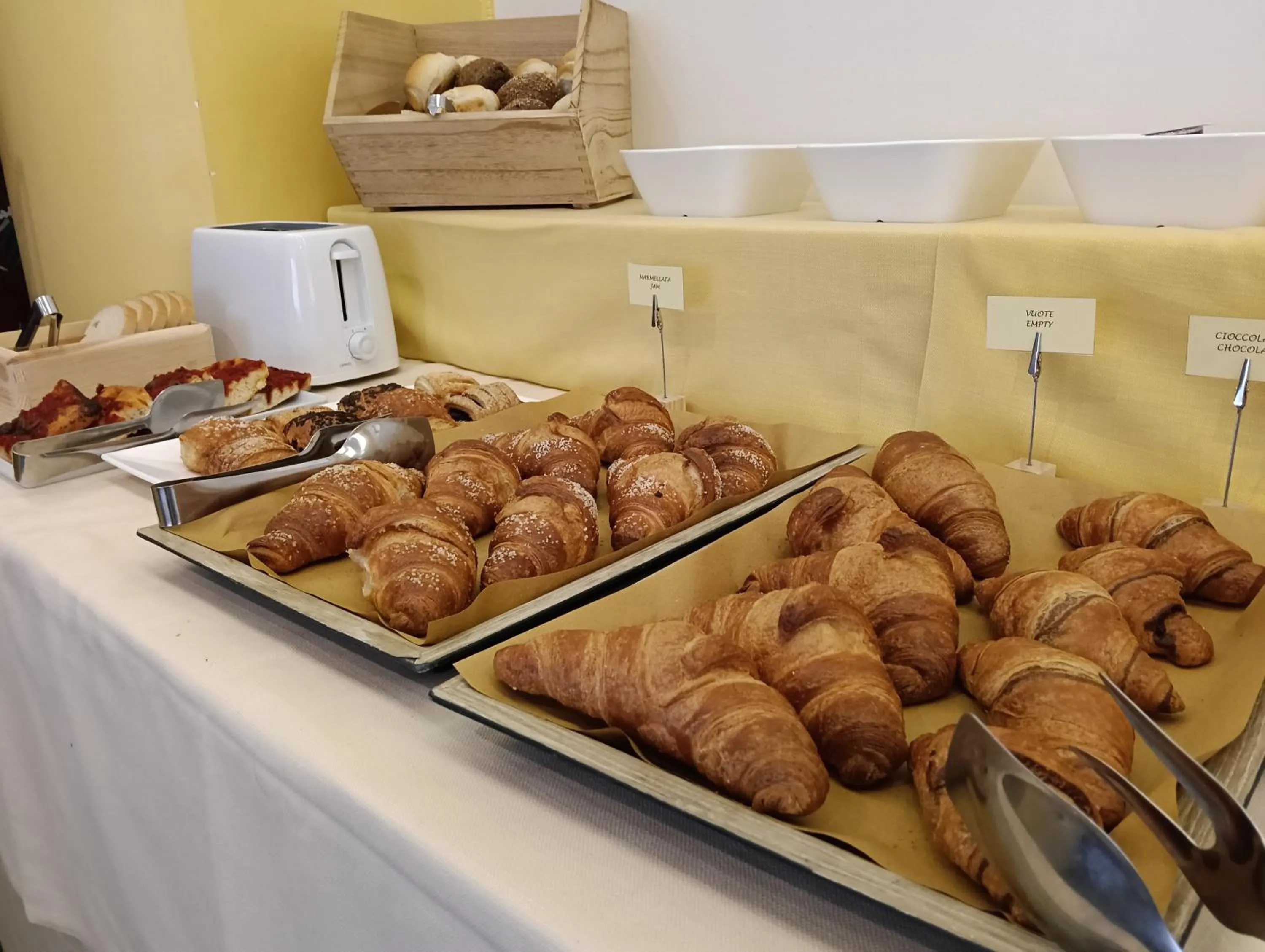 Breakfast in Hotel Robinia