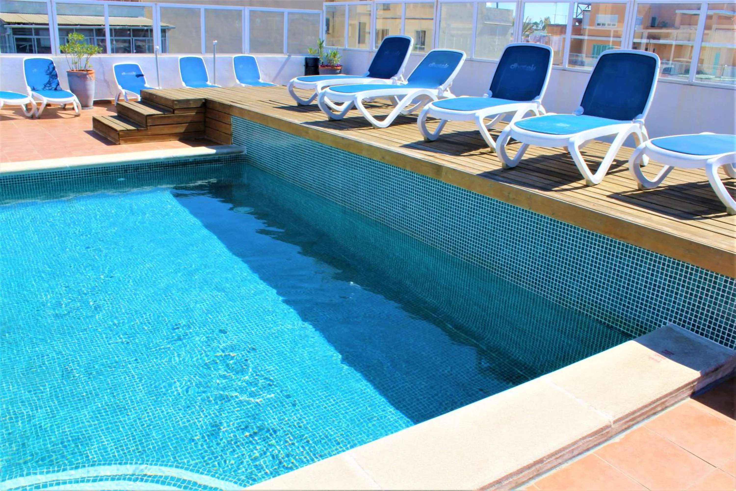 Swimming pool in Hotel Marbel