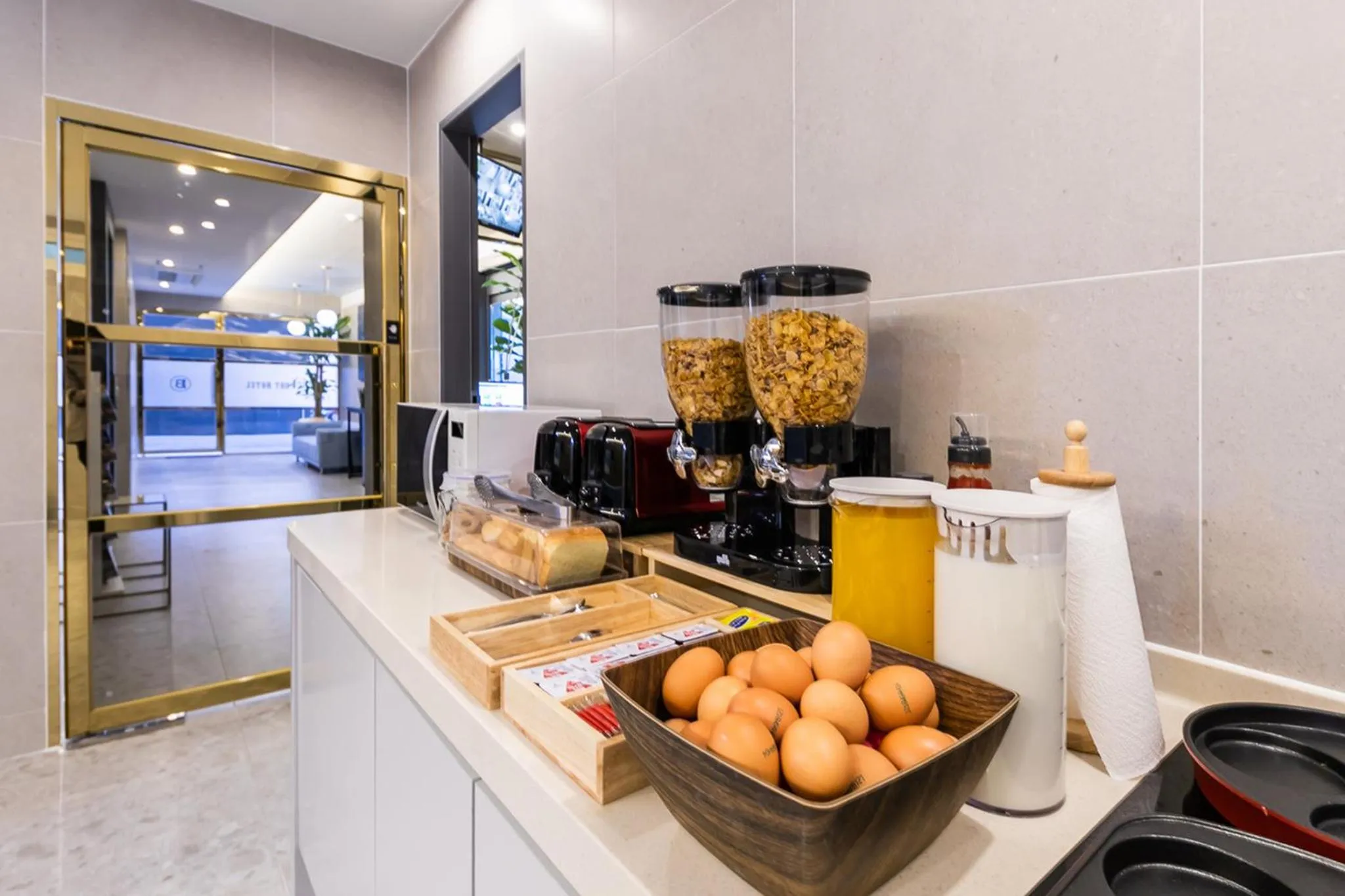 Food and drinks in Browndot Hotel Sasang Renecite