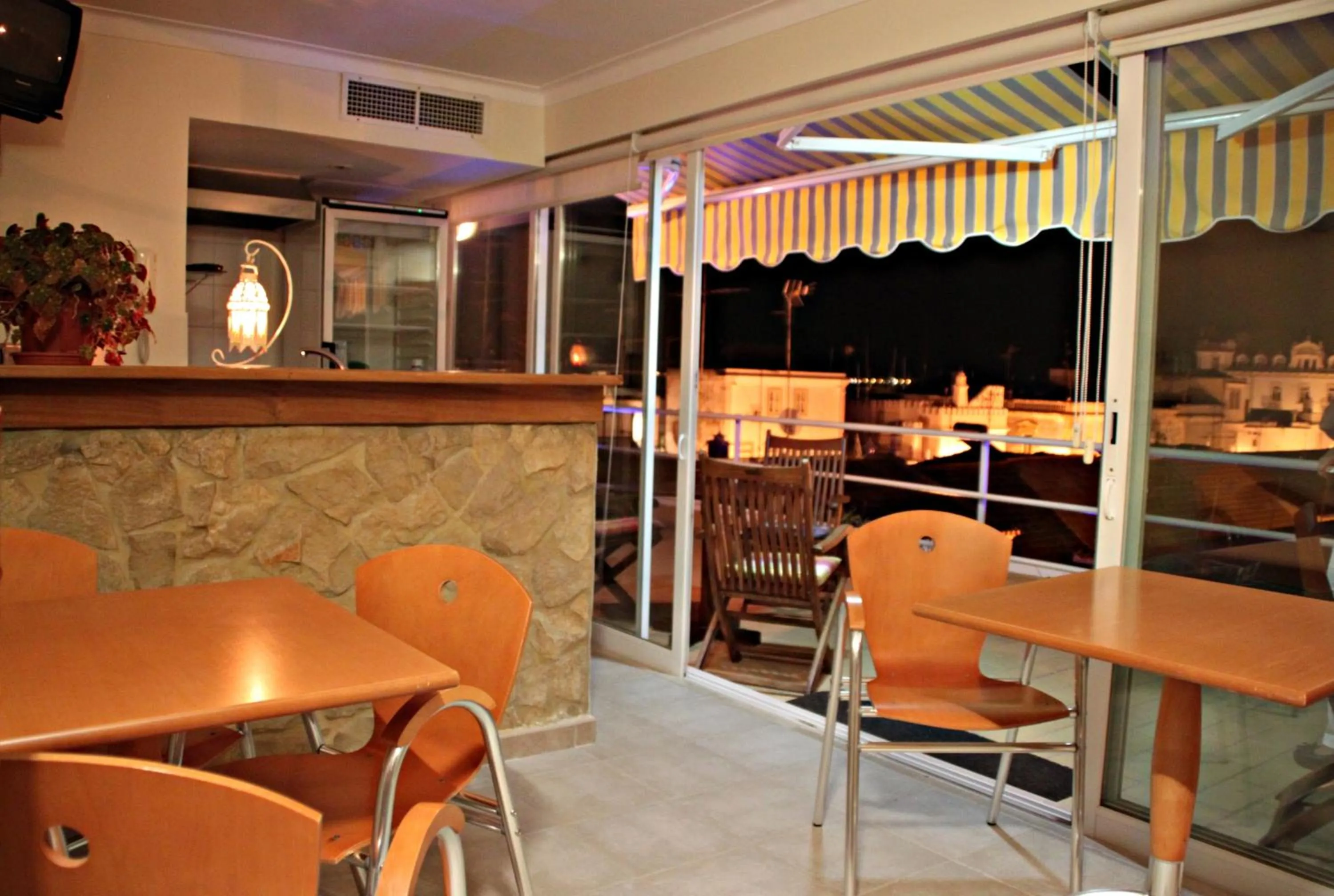 Dining area in Villa Marquez