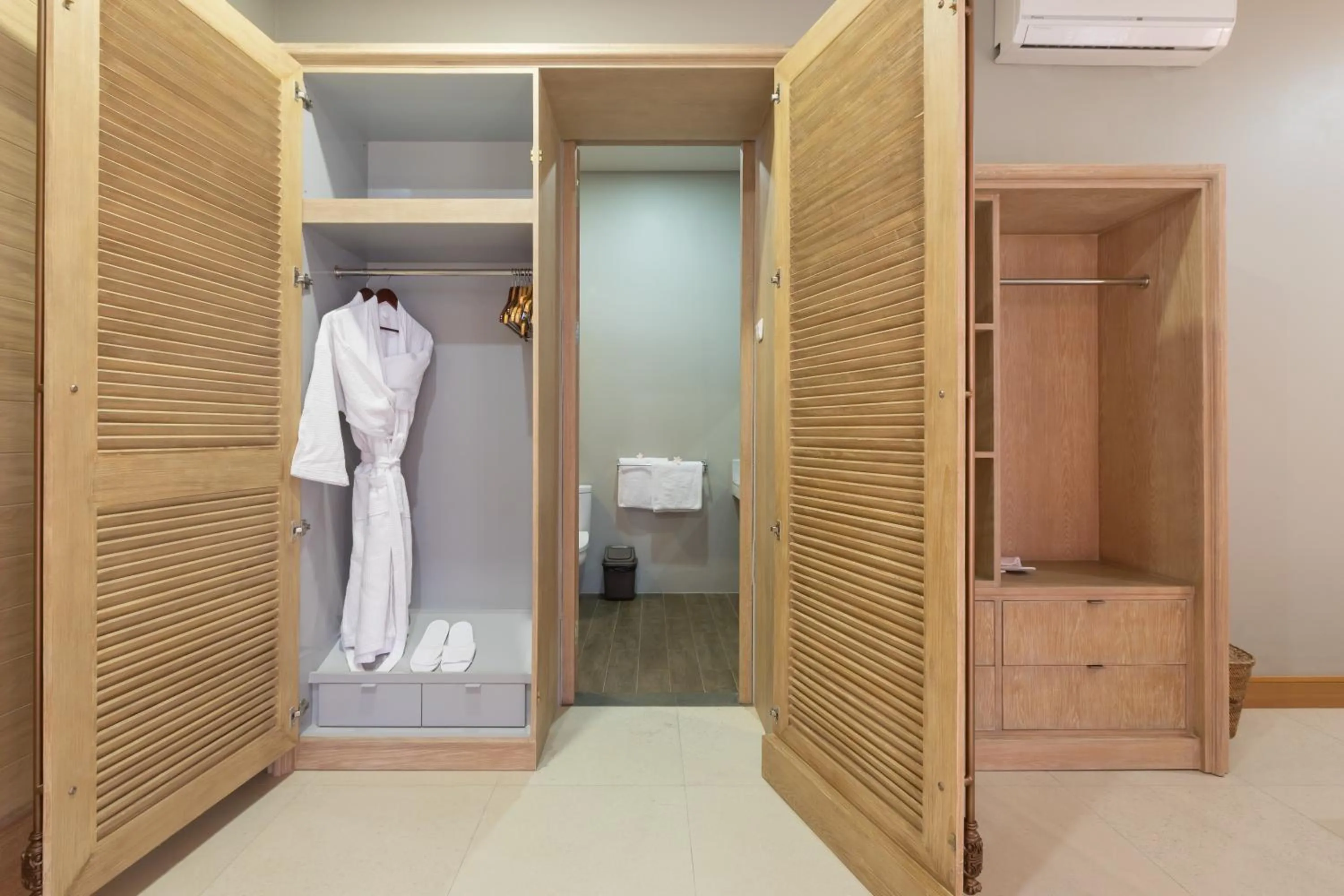 Public Bath in Villa Daun Canggu by Premier Hospitality Asia