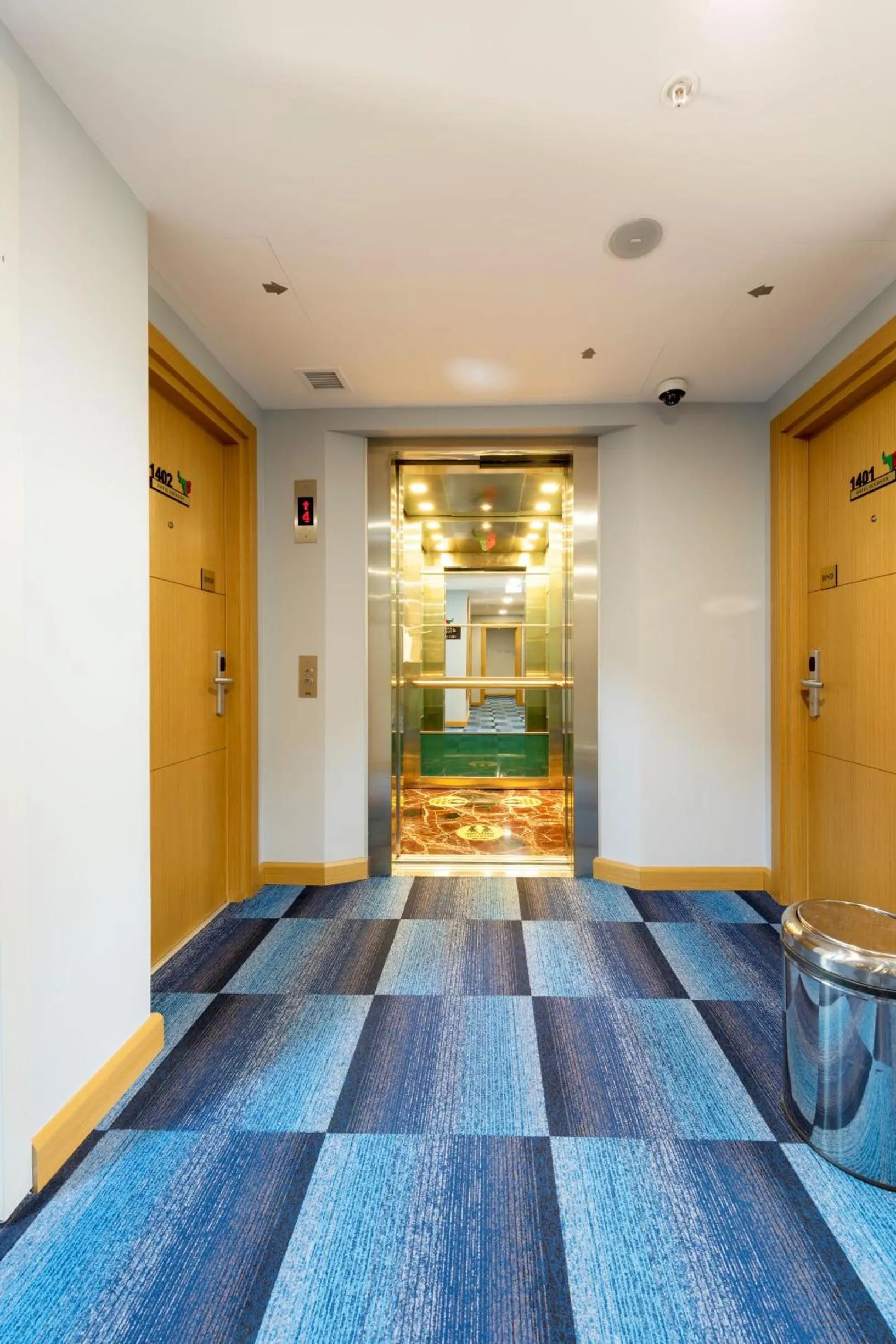 Facade/entrance in Hotel Boursier 2 & Spa