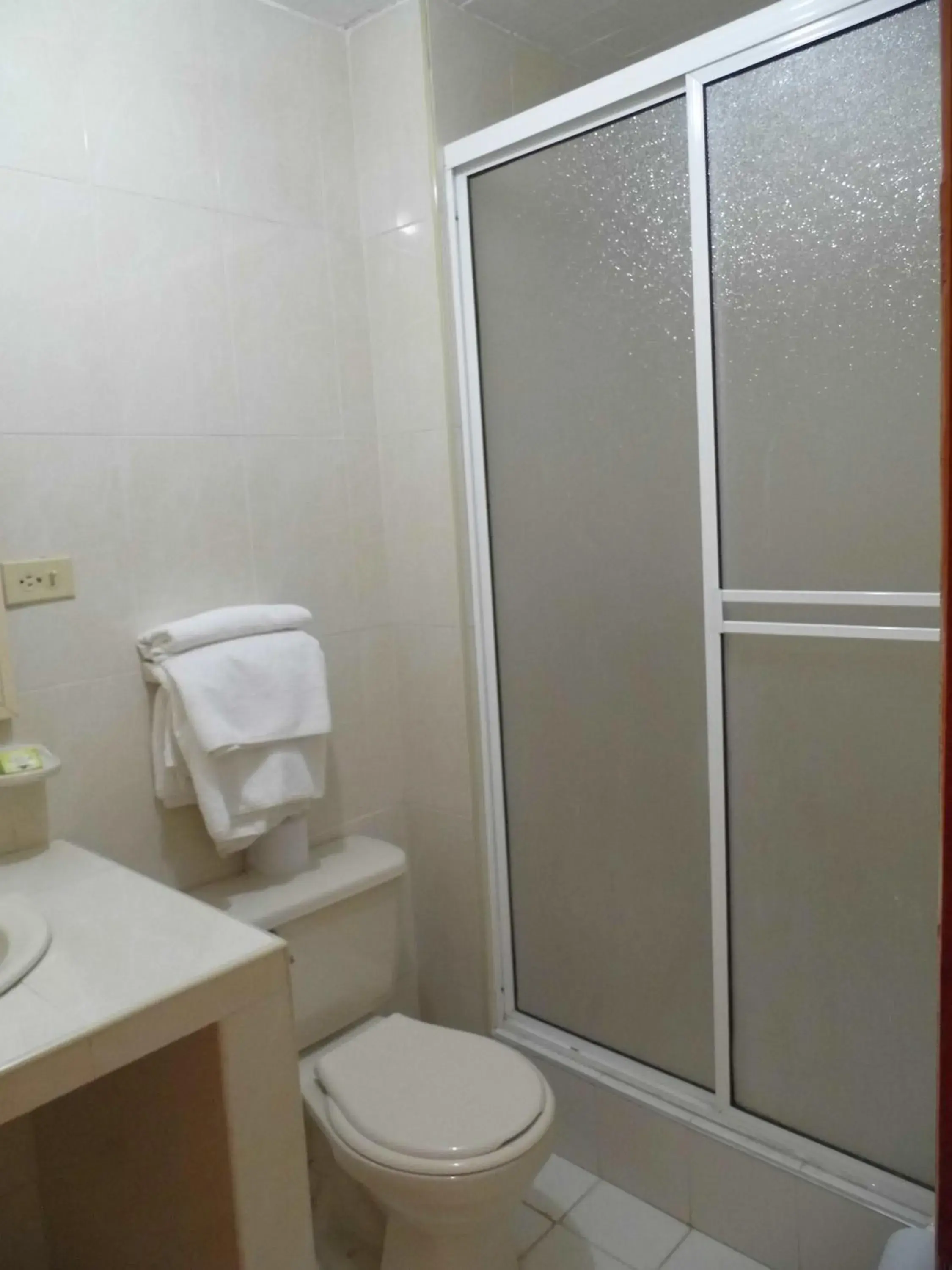 Triple Room in Hotel Betoma Triple Room in Hotel Betoma