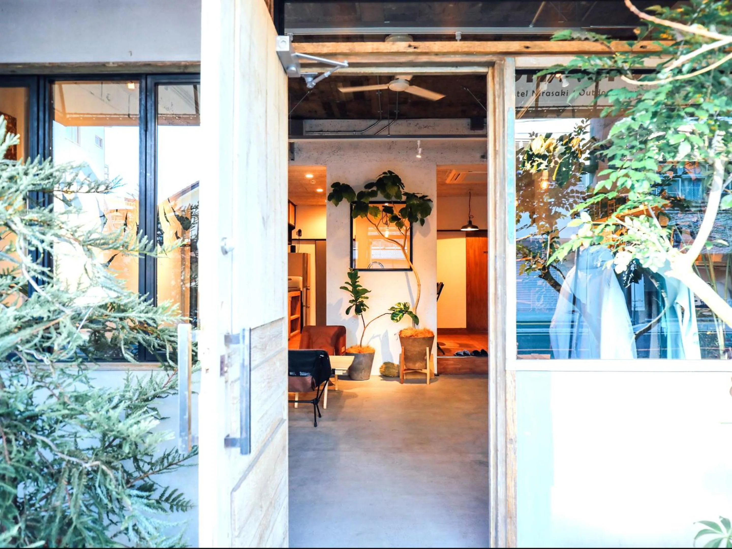 Facade/entrance in chAho Hostel Nirasaki / Outdoor Base