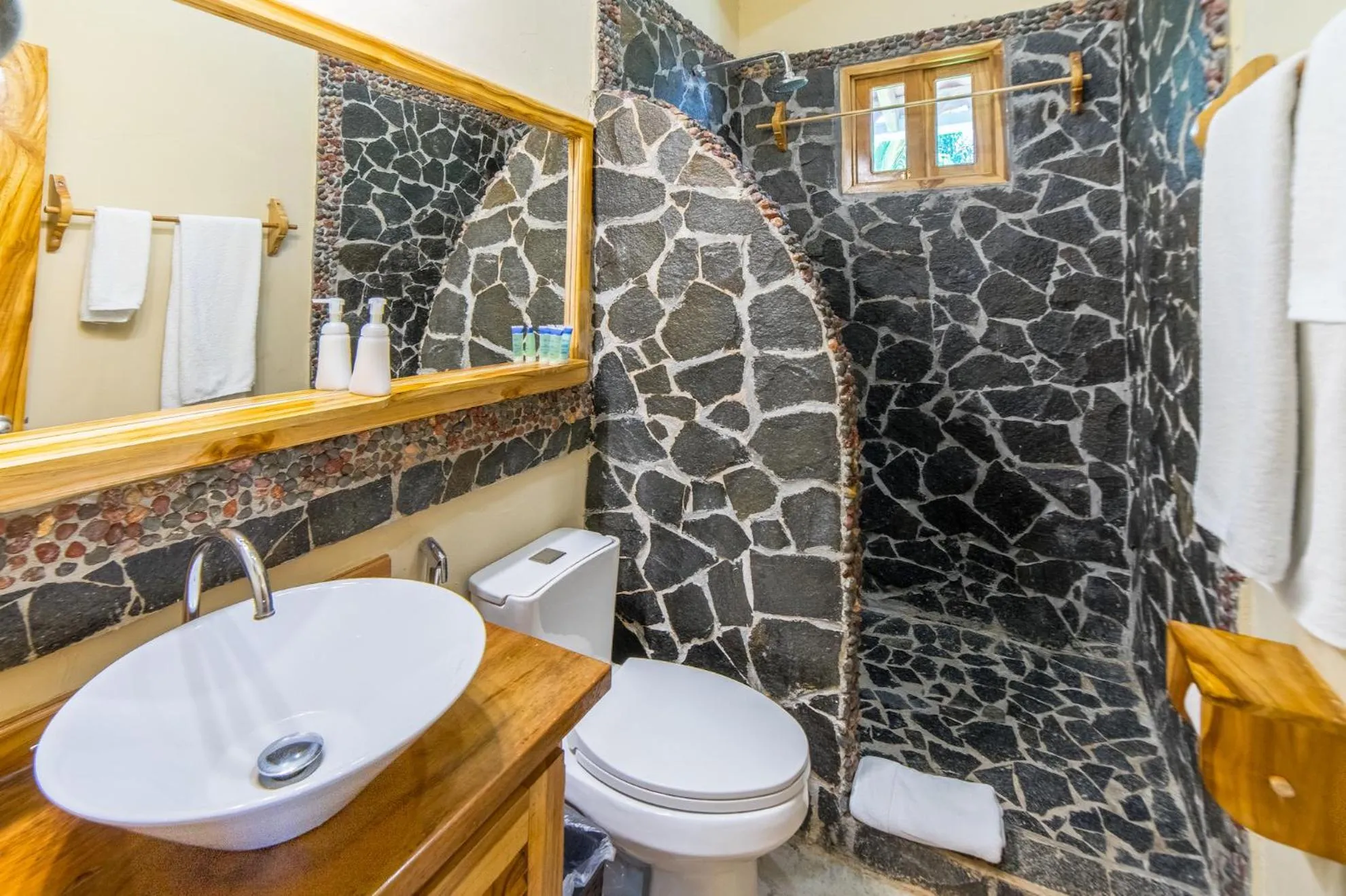 Bathroom in Hotel Santa Catalina Panamá