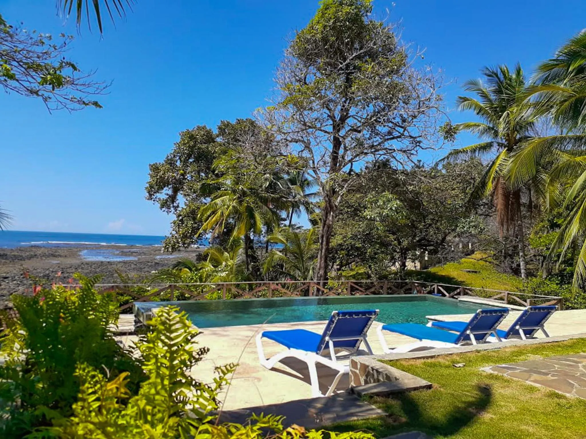 Garden in Hotel Santa Catalina Panamá