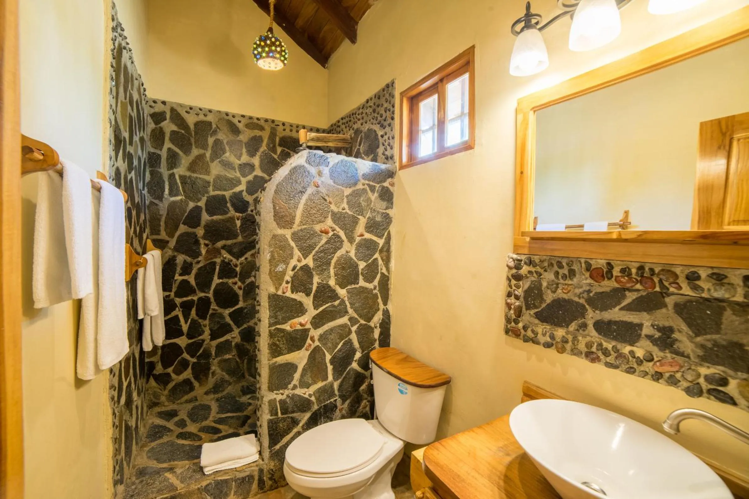 Bathroom in Hotel Santa Catalina Panamá