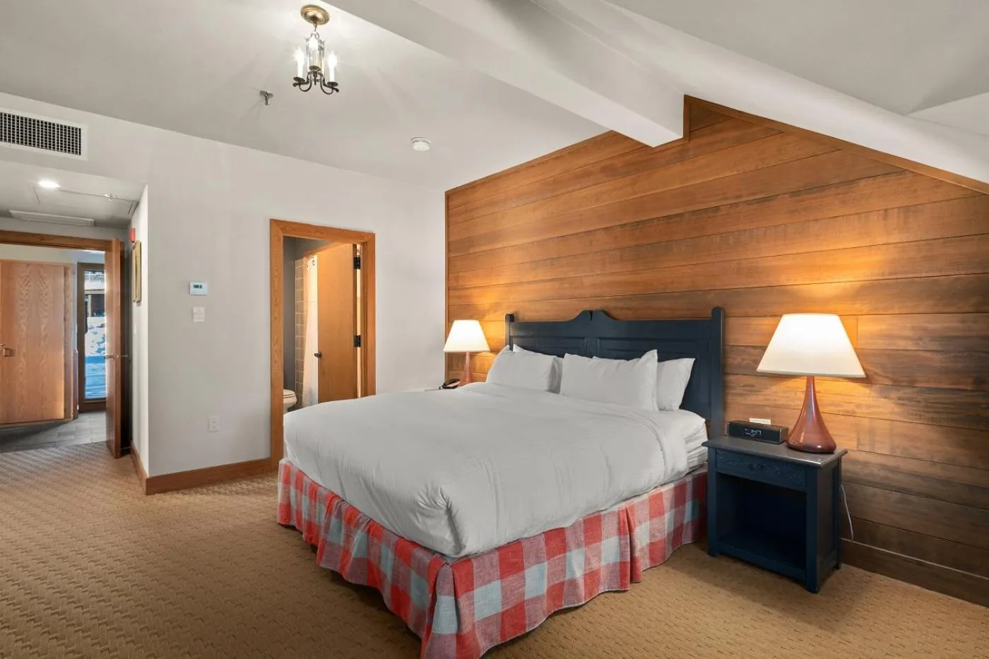 Bedroom, Bed in von Trapp Family Lodge & Resort