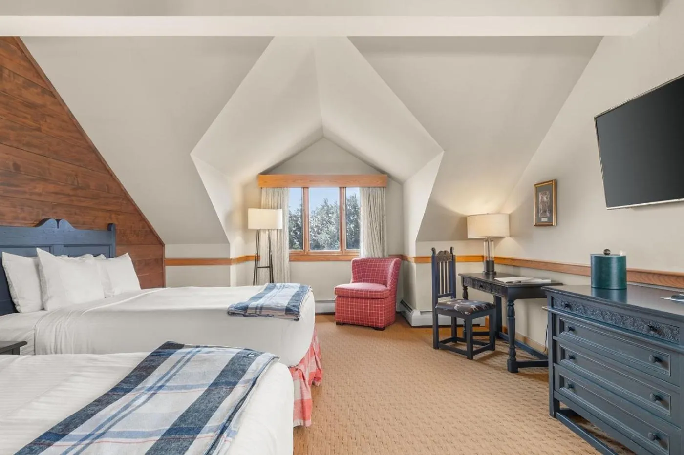 Bedroom, Bed in von Trapp Family Lodge & Resort