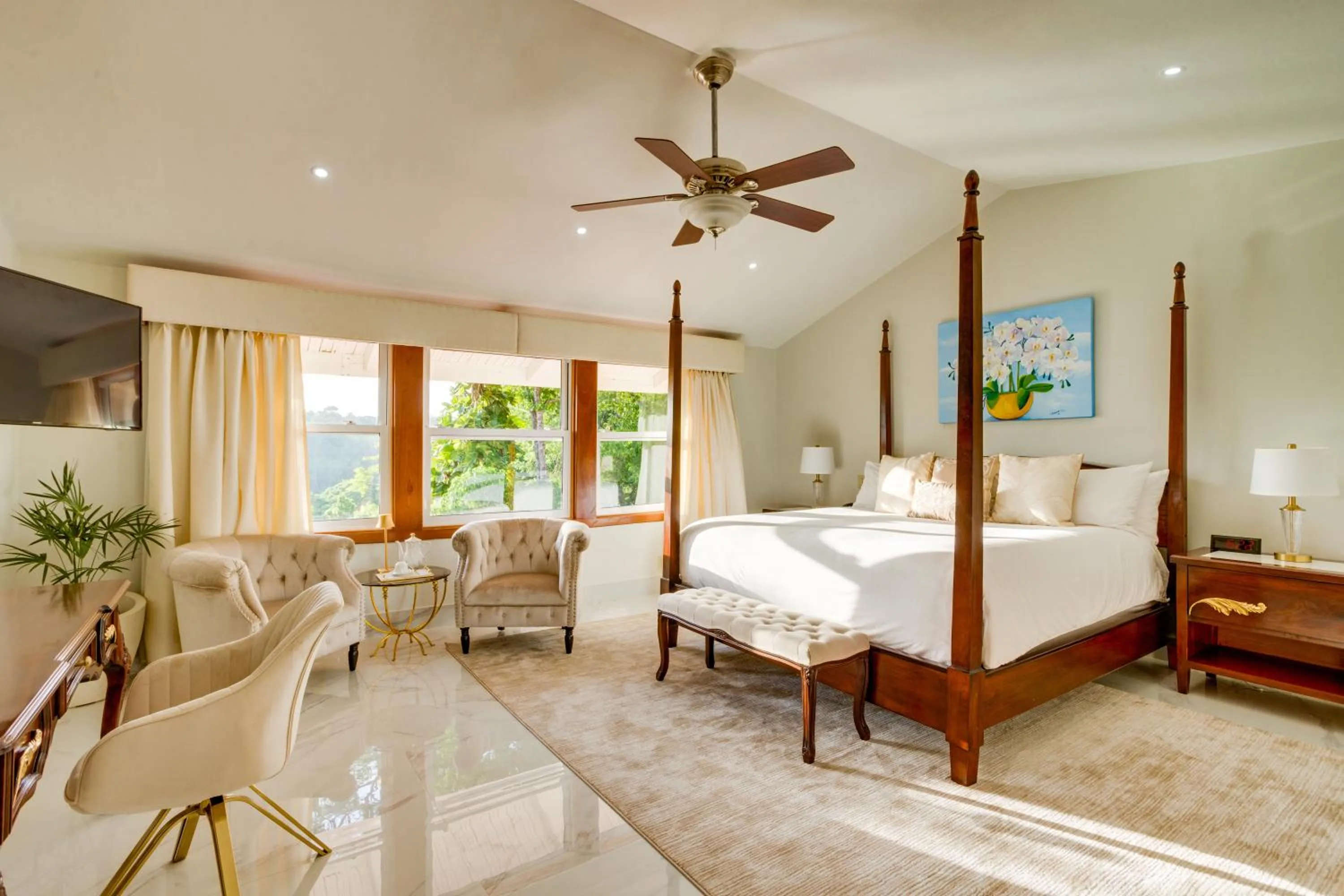 Bedroom, Bed in San Ignacio Resort Hotel