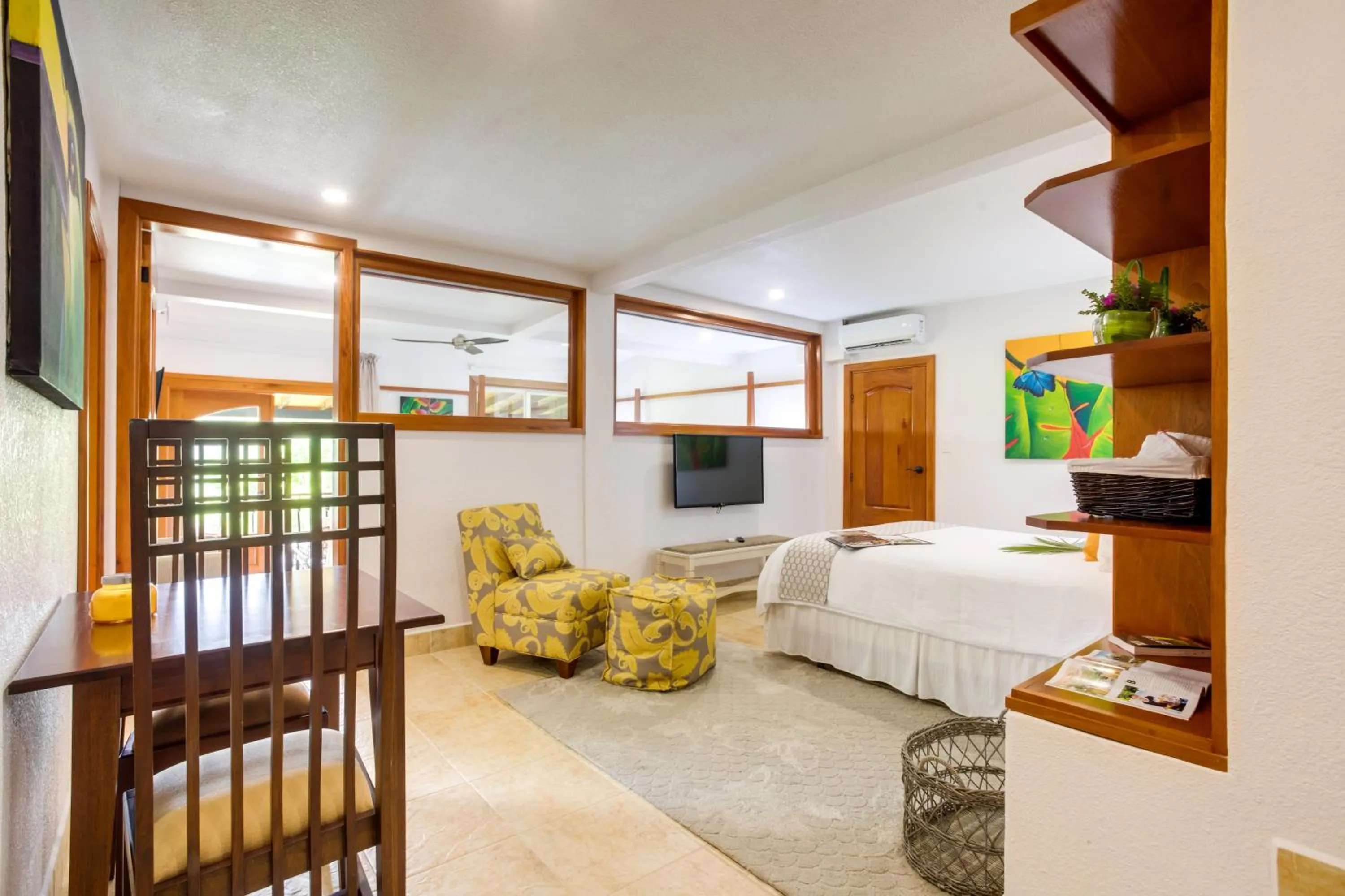 Photo of the whole room, Bed in San Ignacio Resort Hotel