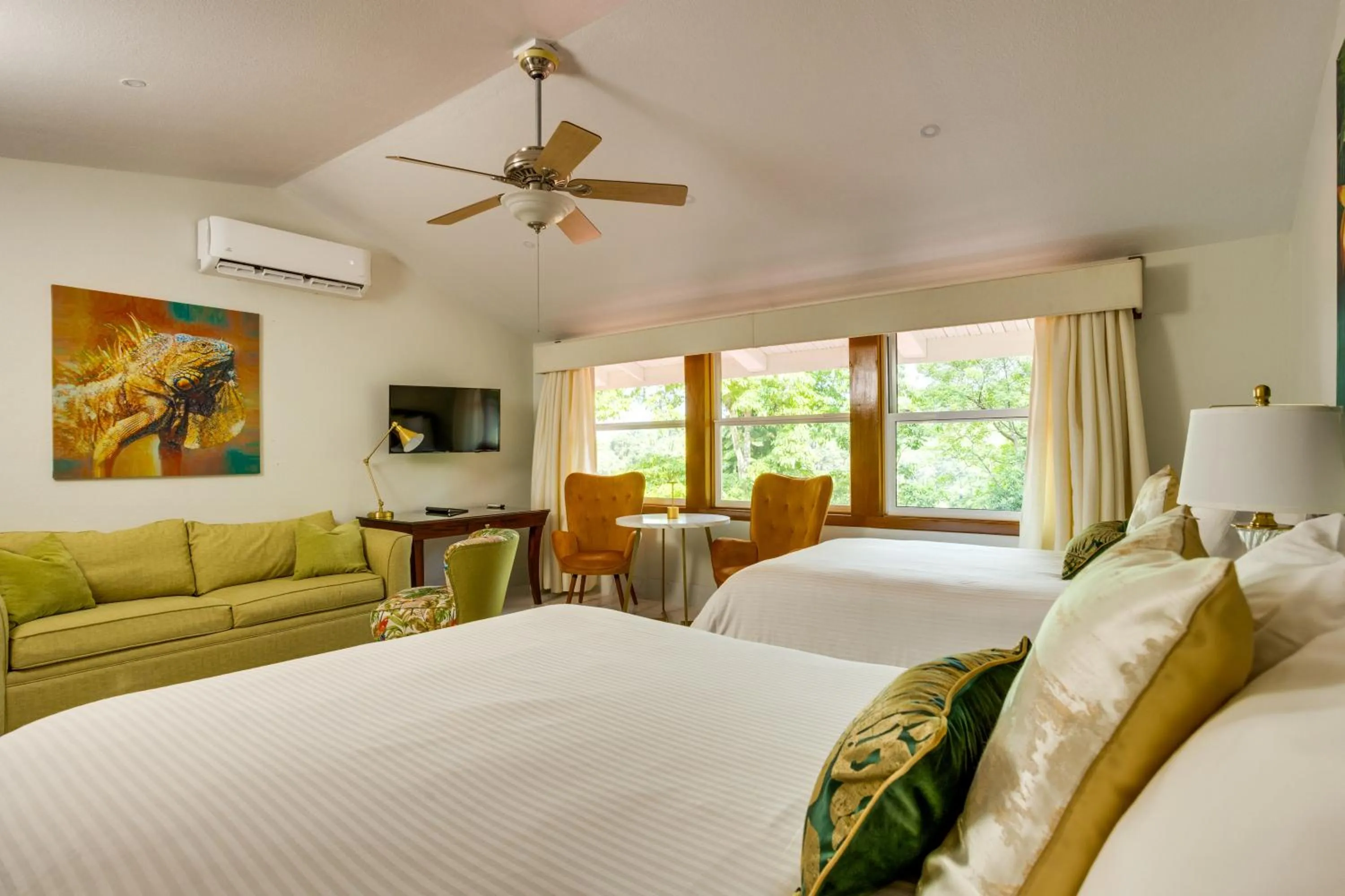 Bedroom, Bed in San Ignacio Resort Hotel