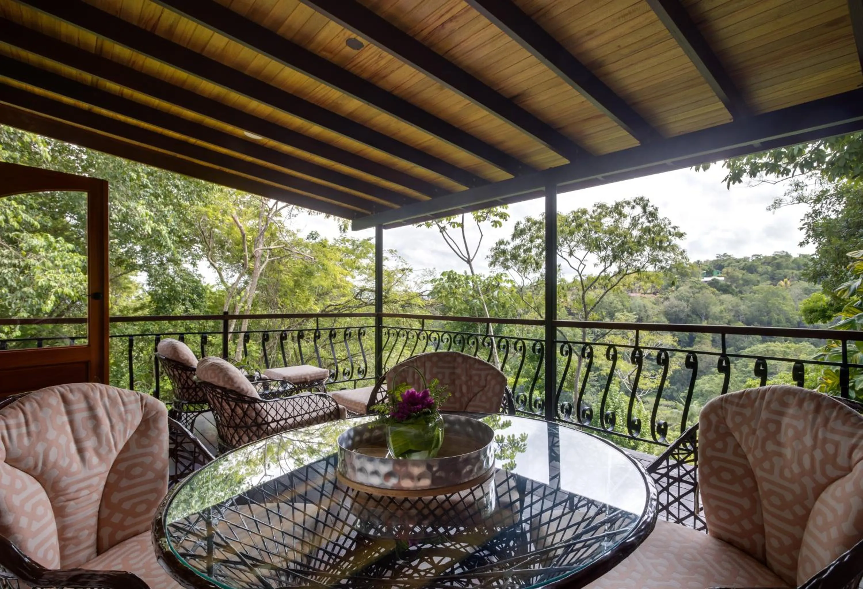 Patio in San Ignacio Resort Hotel