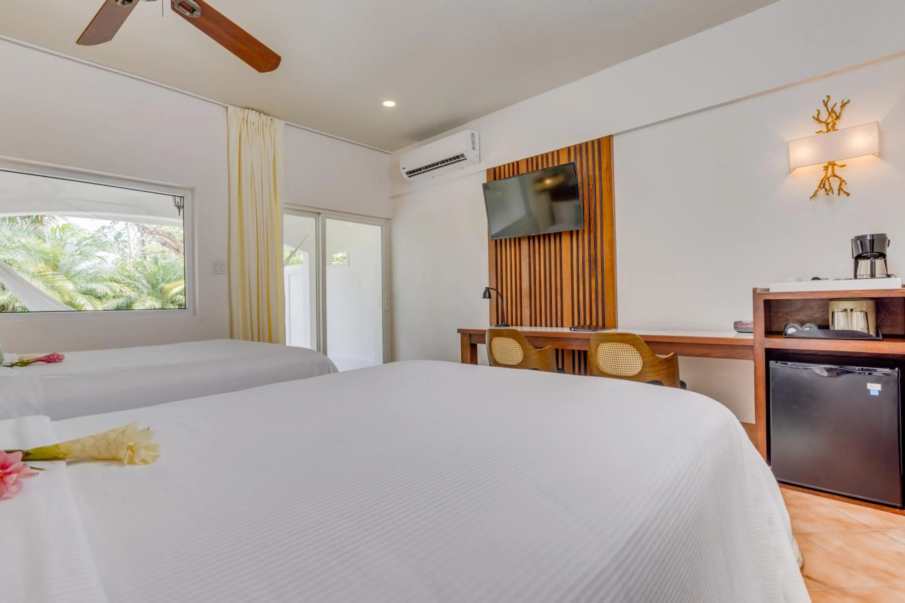 Bed in San Ignacio Resort Hotel