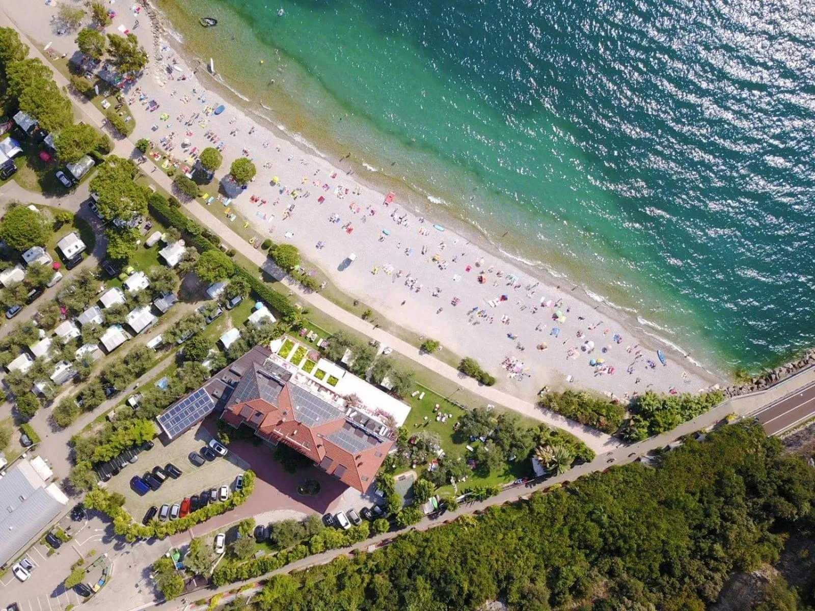 Property building in Hotel Baia Azzurra - Lake Front