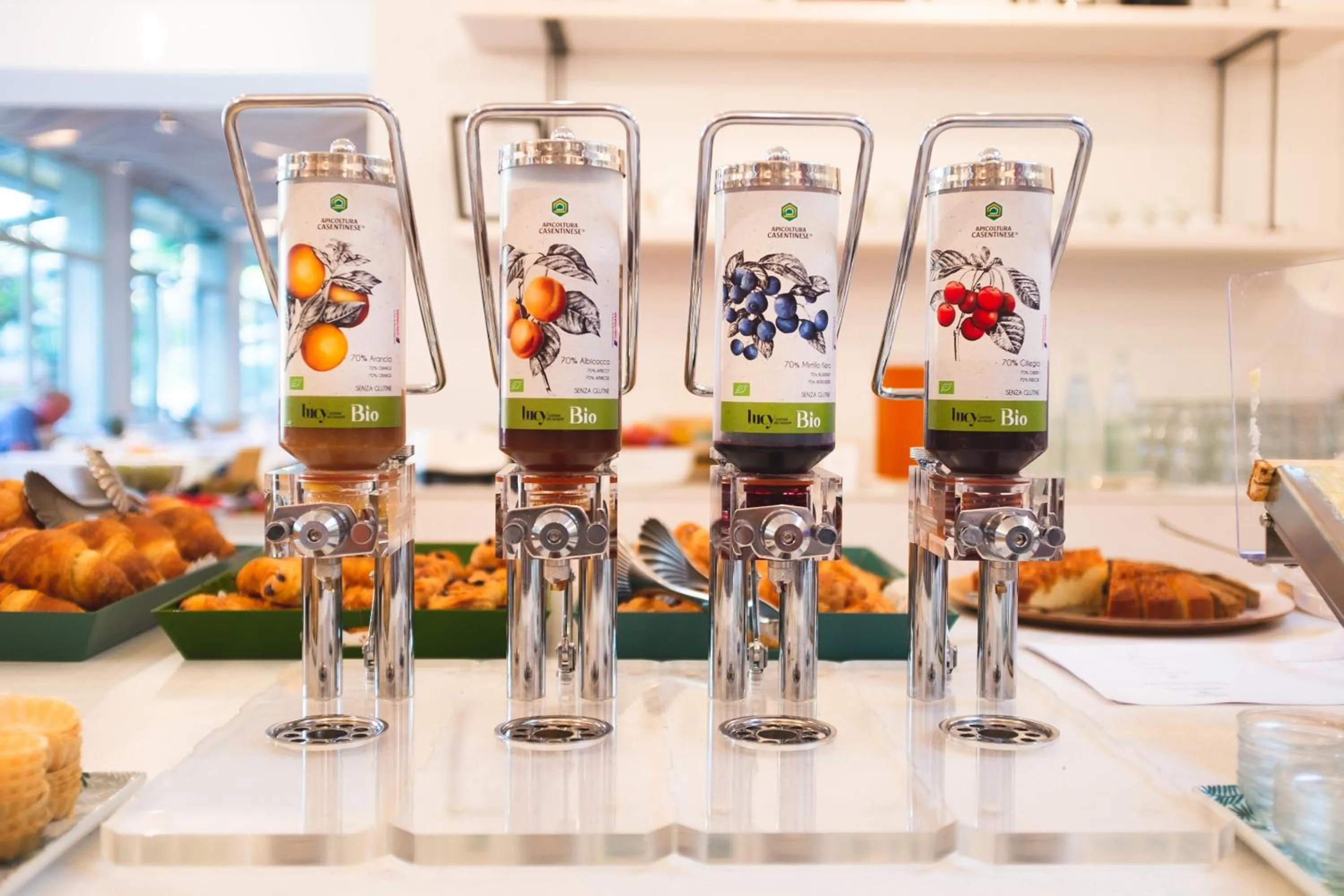 Breakfast in Hotel Baia Azzurra - Lake Front