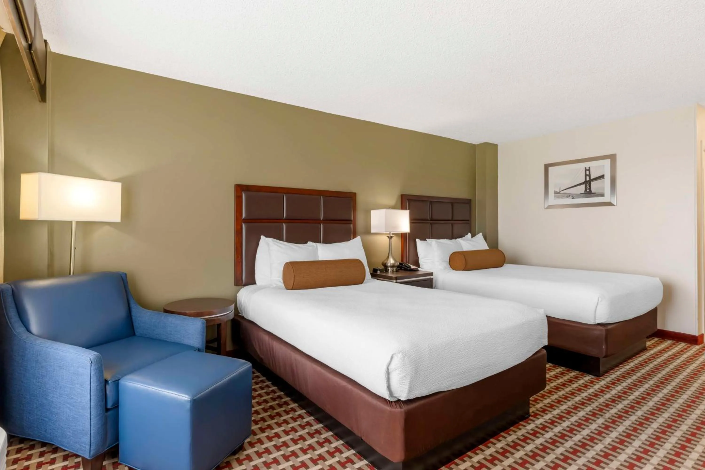 Bedroom, Bed in Best Western Plus Grosvenor Airport Hotel