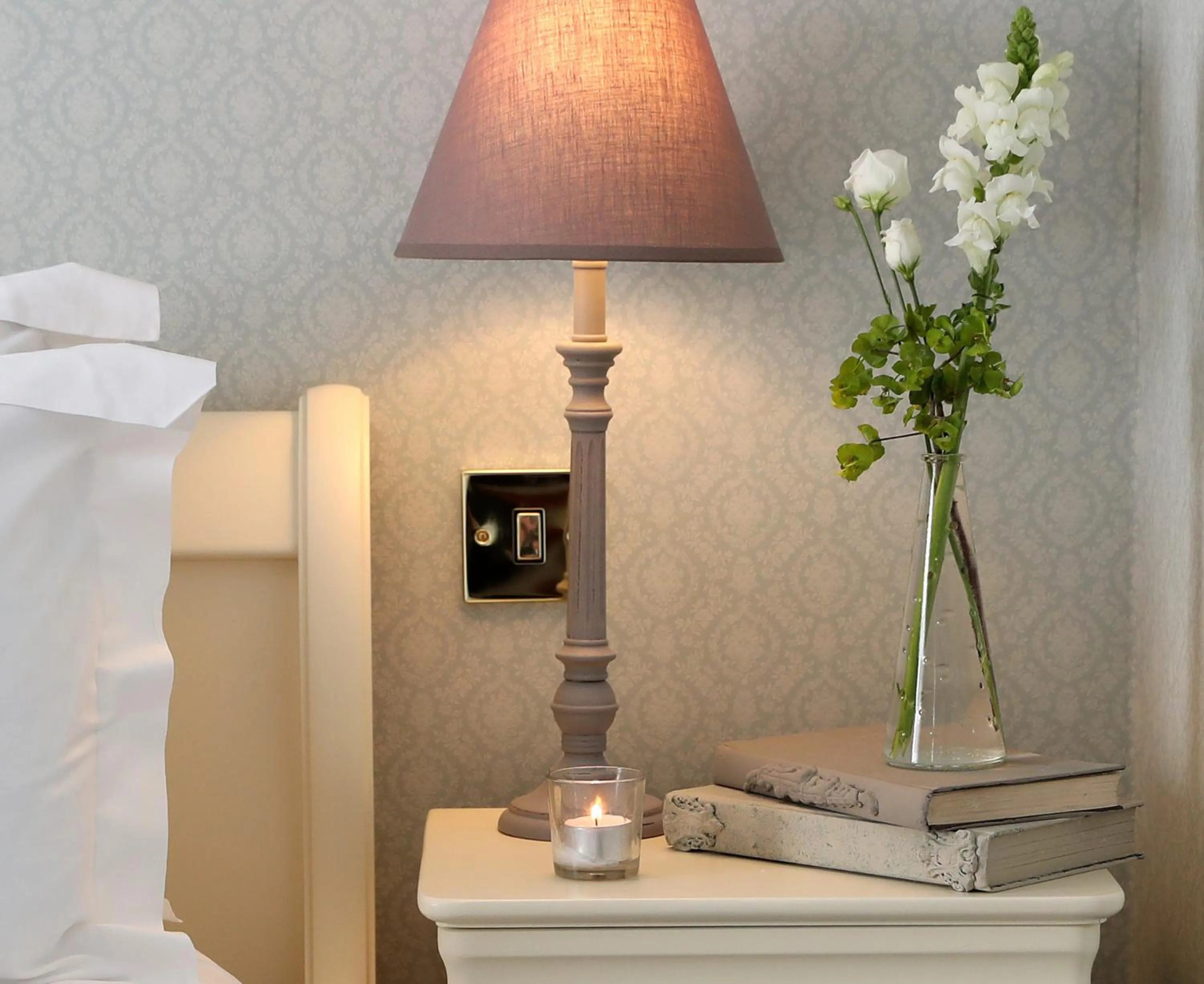 Decorative detail in Conyngham Arms Hotel