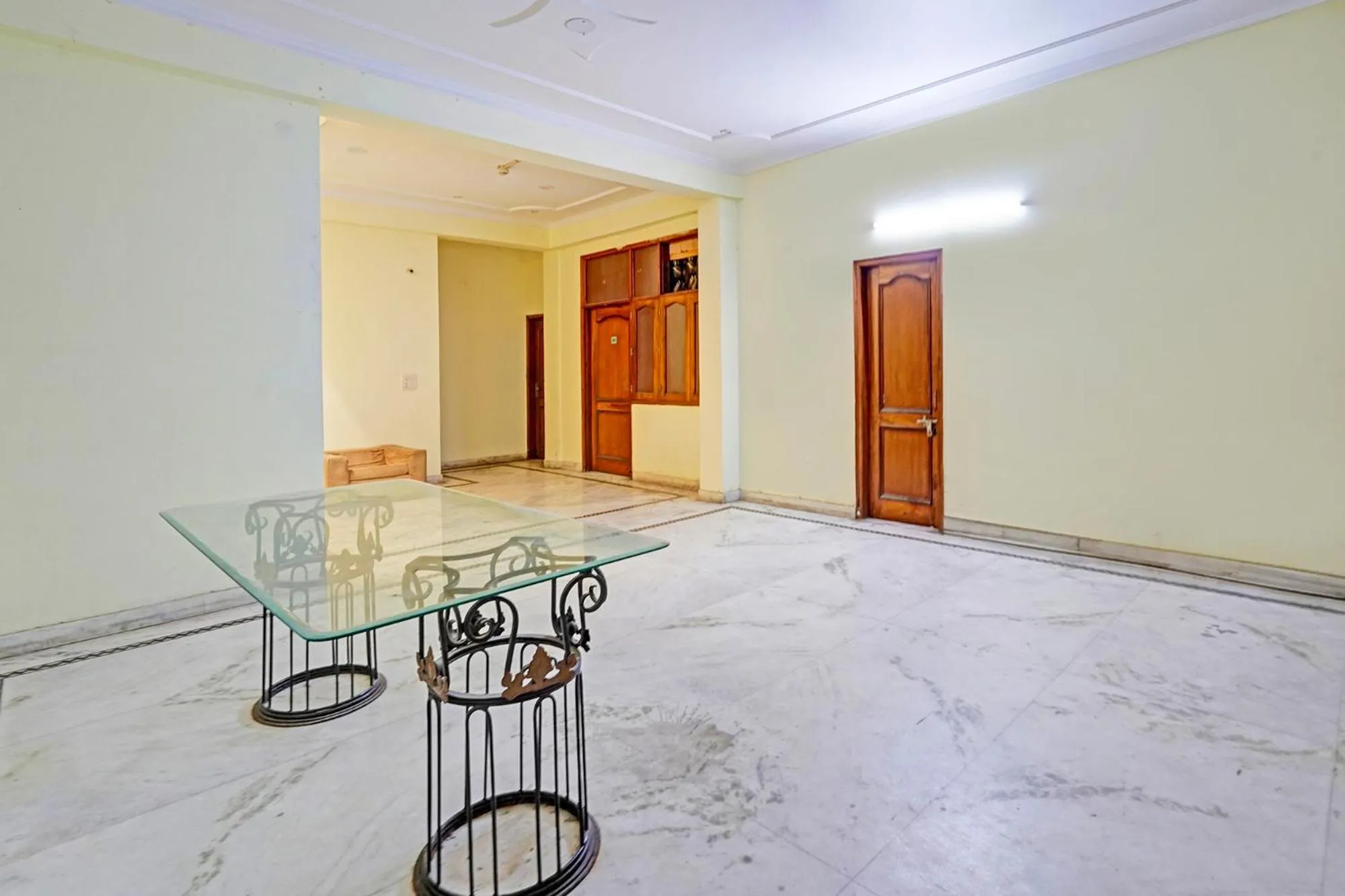 Lobby or reception in FabHotel The Everest 43