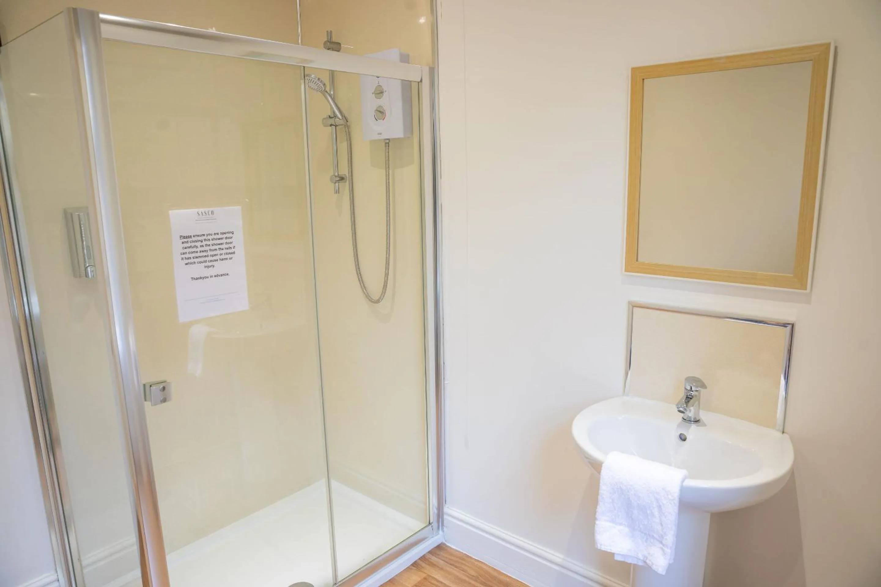 Bathroom in Sapphire House By Sasco