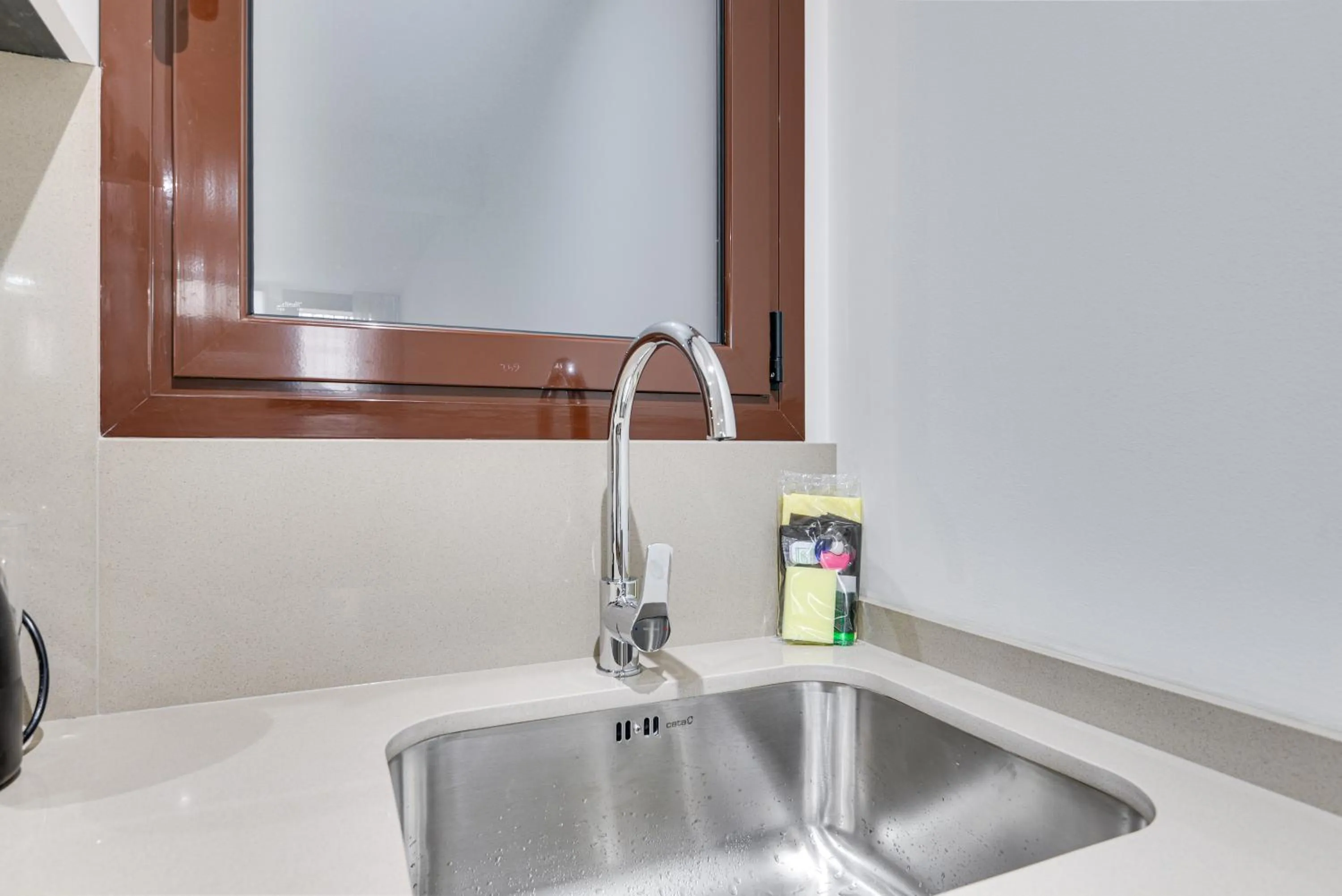 Kitchen or kitchenette in LucasLand Apartments Barcelona