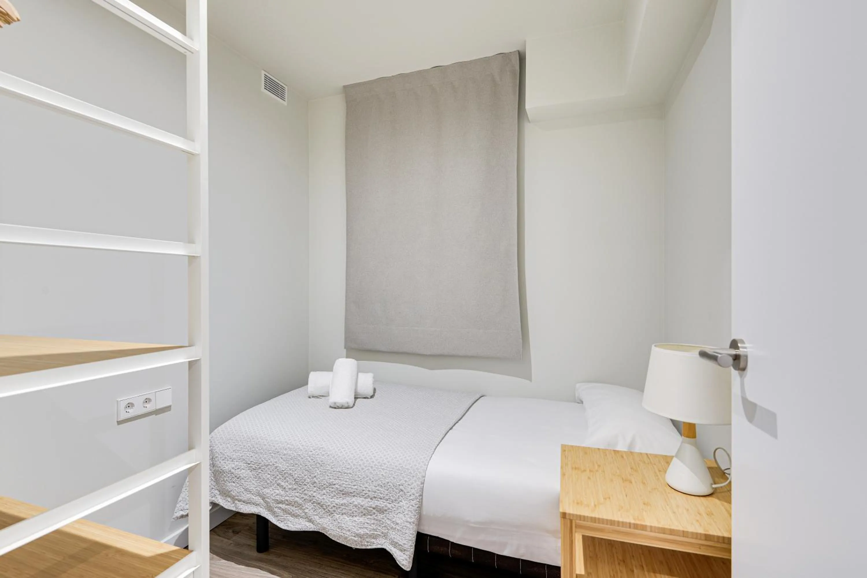 Bed in LucasLand Apartments Barcelona