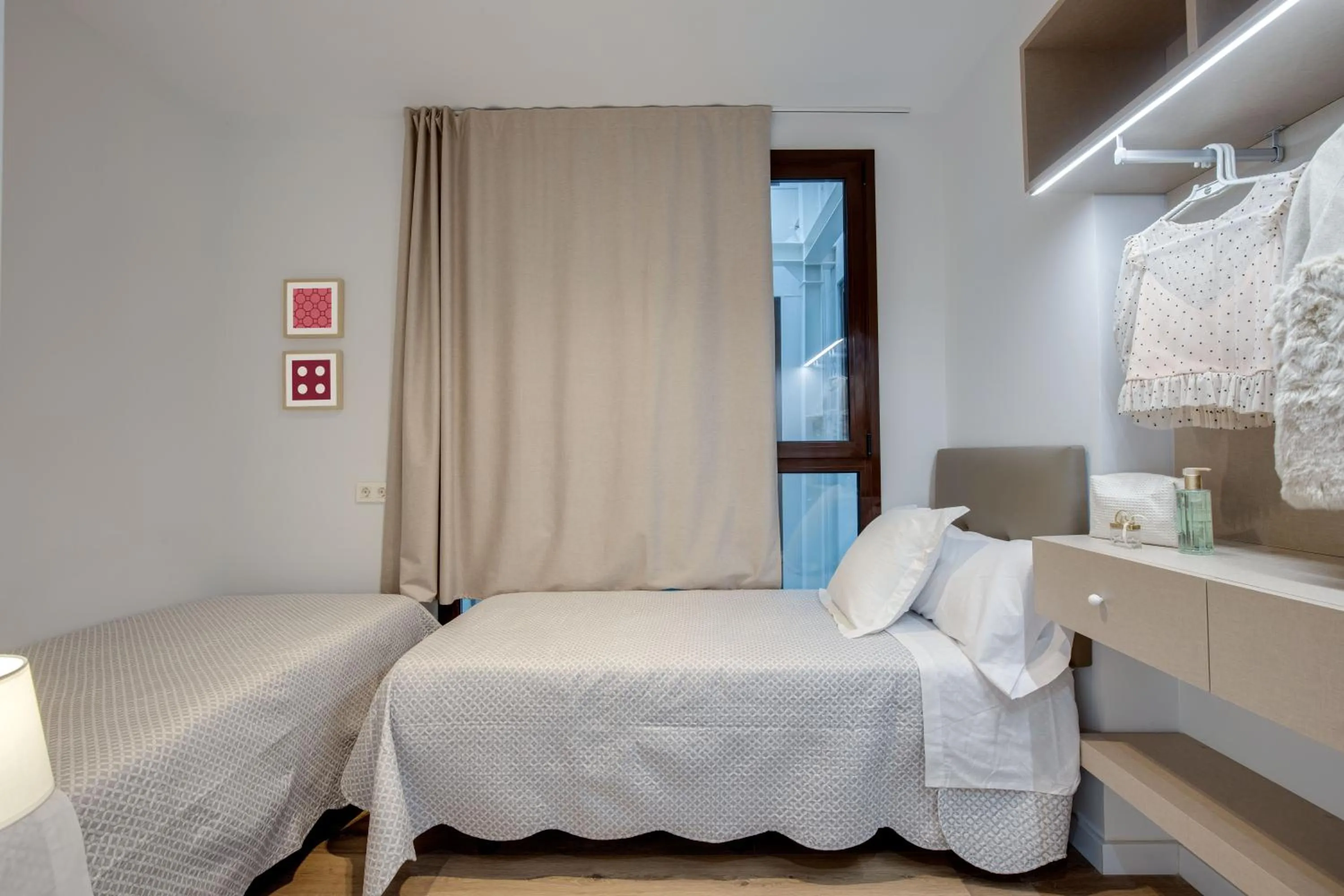 Bed in LucasLand Apartments Barcelona
