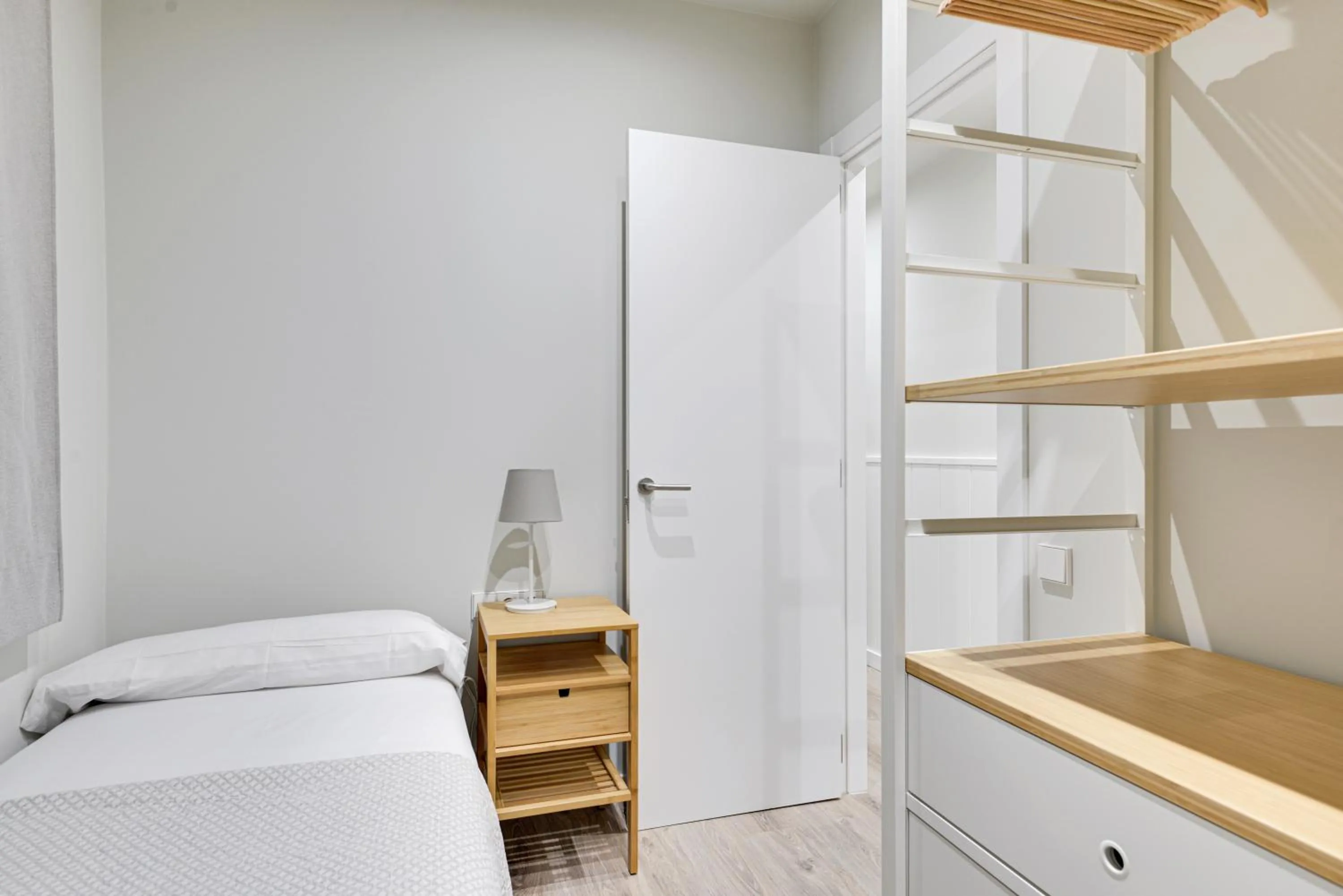 Bed in LucasLand Apartments Barcelona