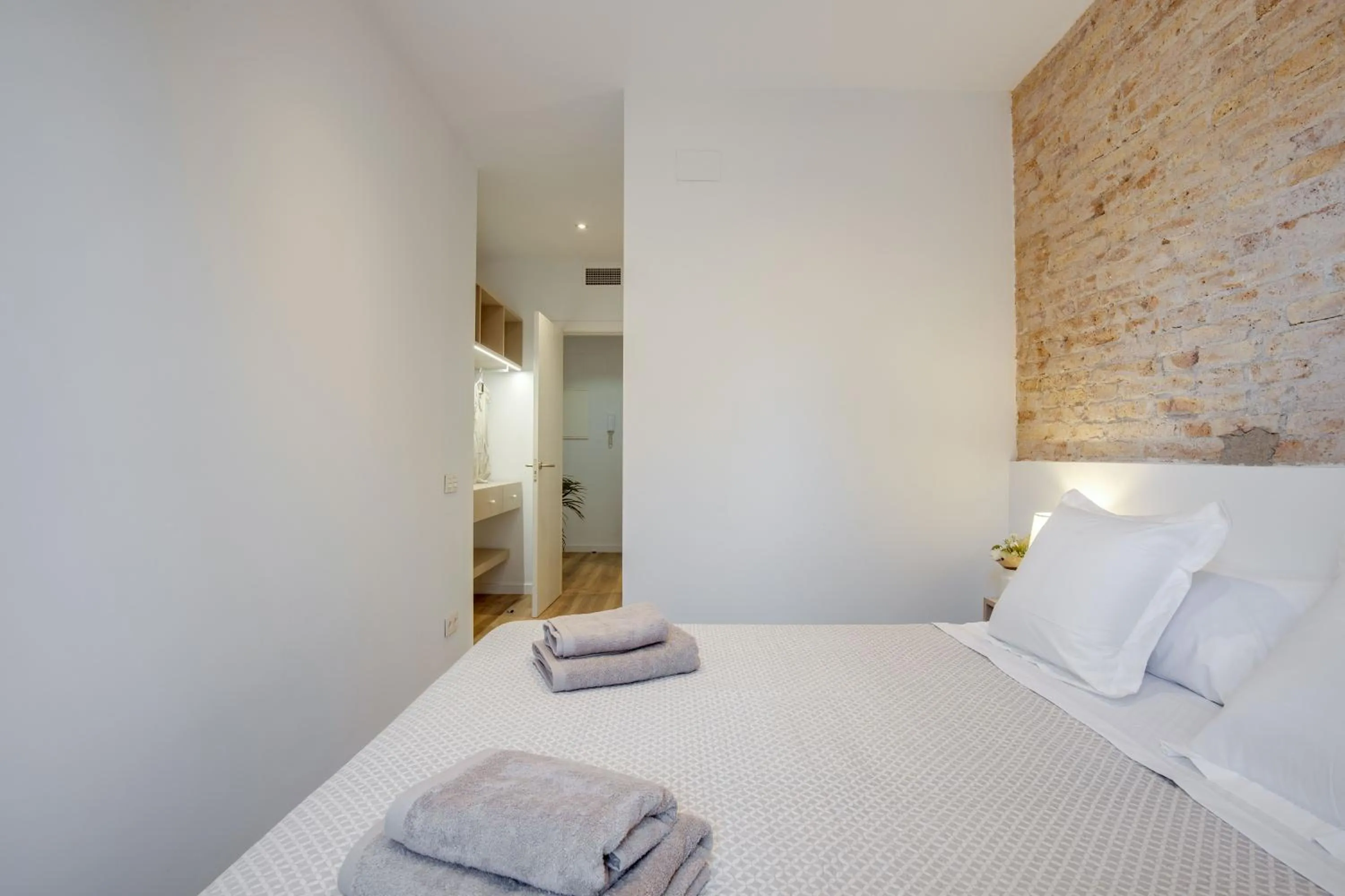 Bed in LucasLand Apartments Barcelona