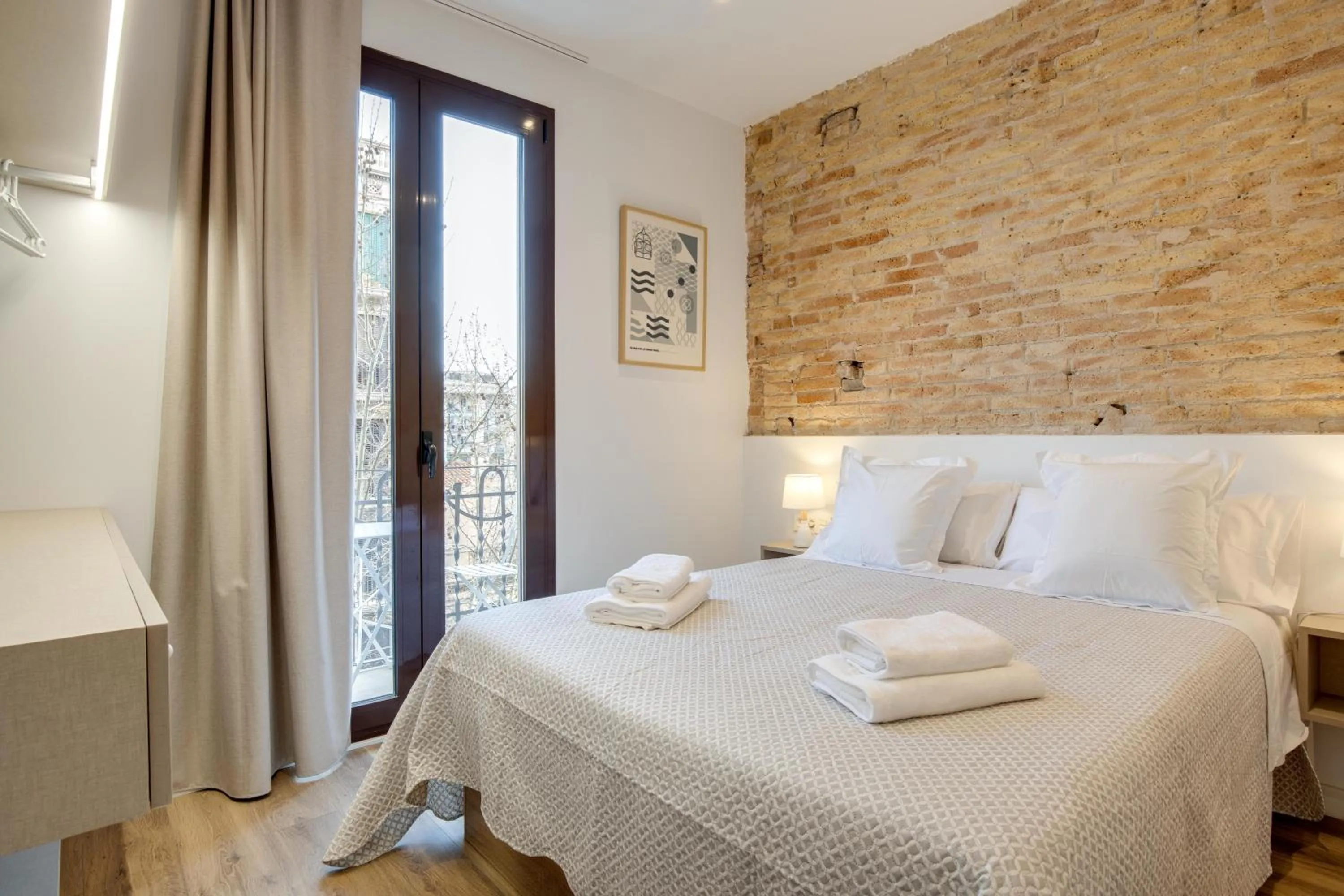 Bed in LucasLand Apartments Barcelona