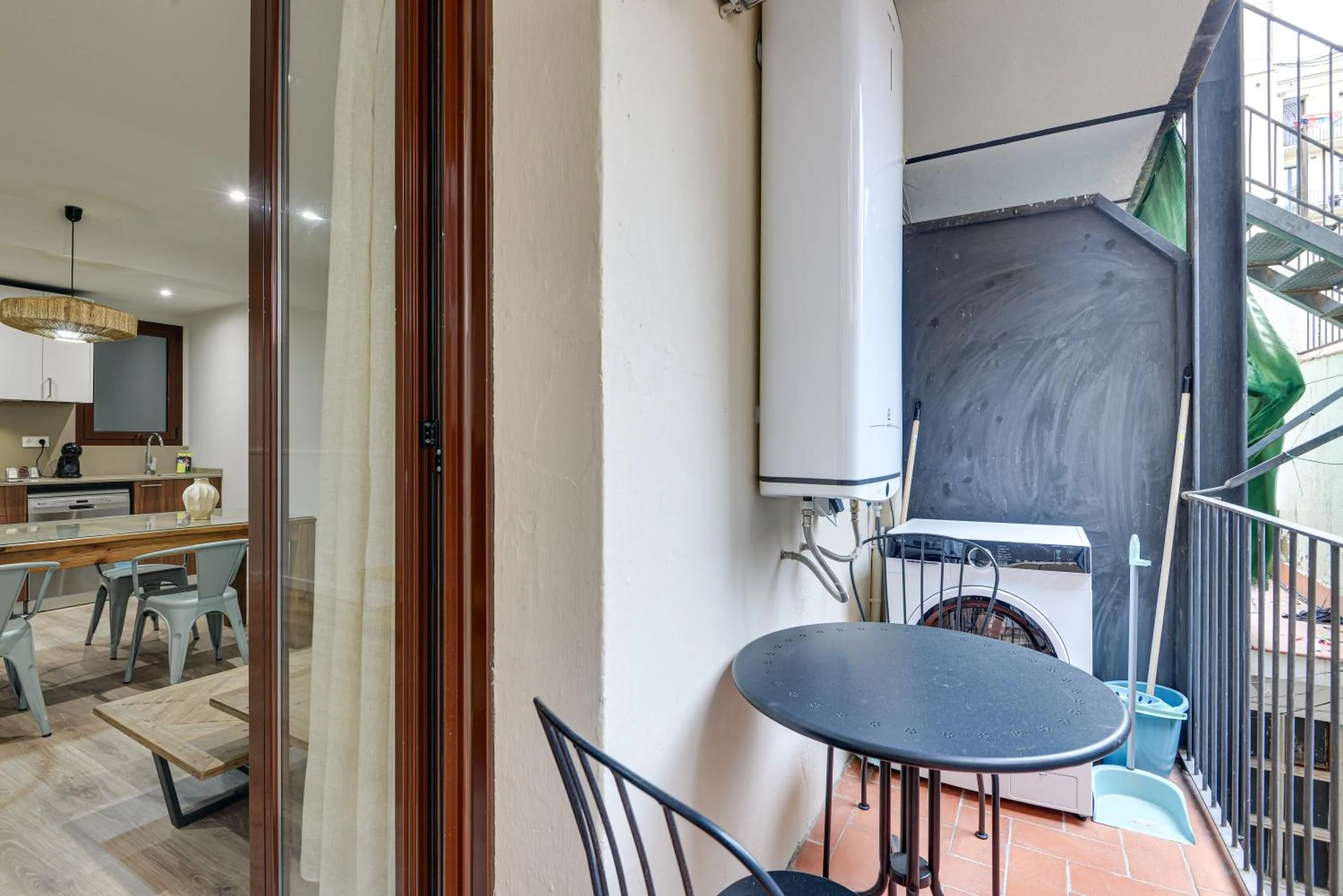 Seating area in LucasLand Apartments Barcelona