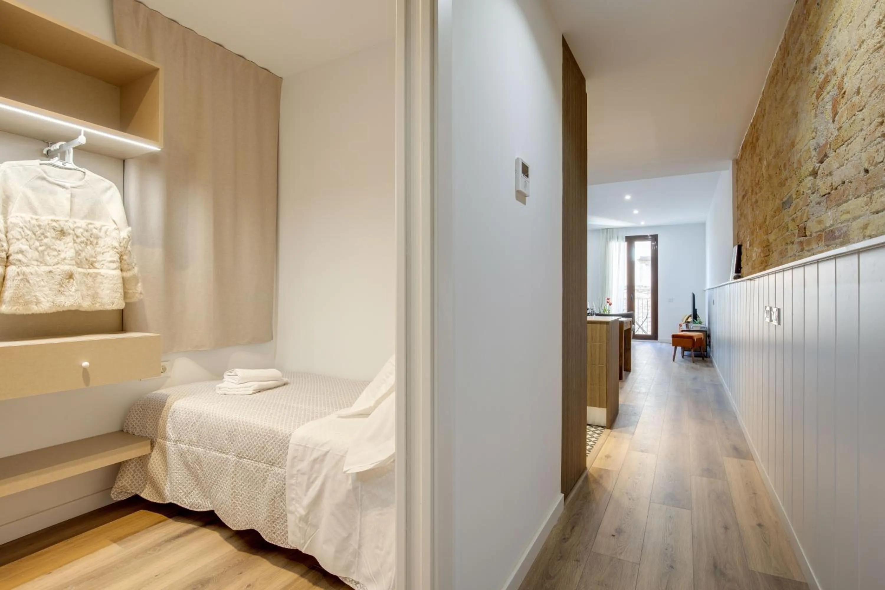 Bed in LucasLand Apartments Barcelona