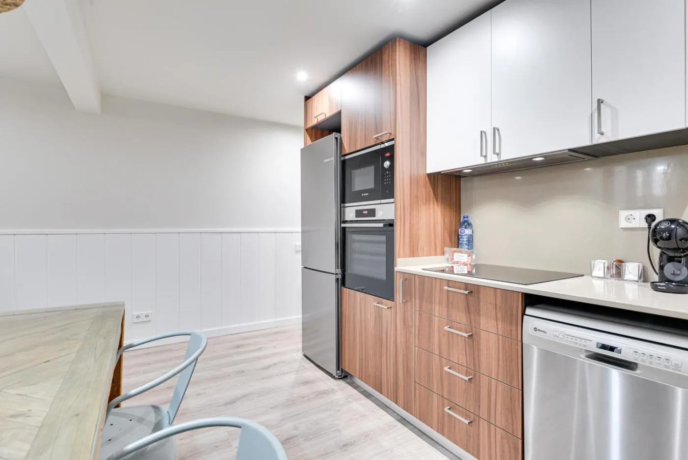 Kitchen or kitchenette in LucasLand Apartments Barcelona