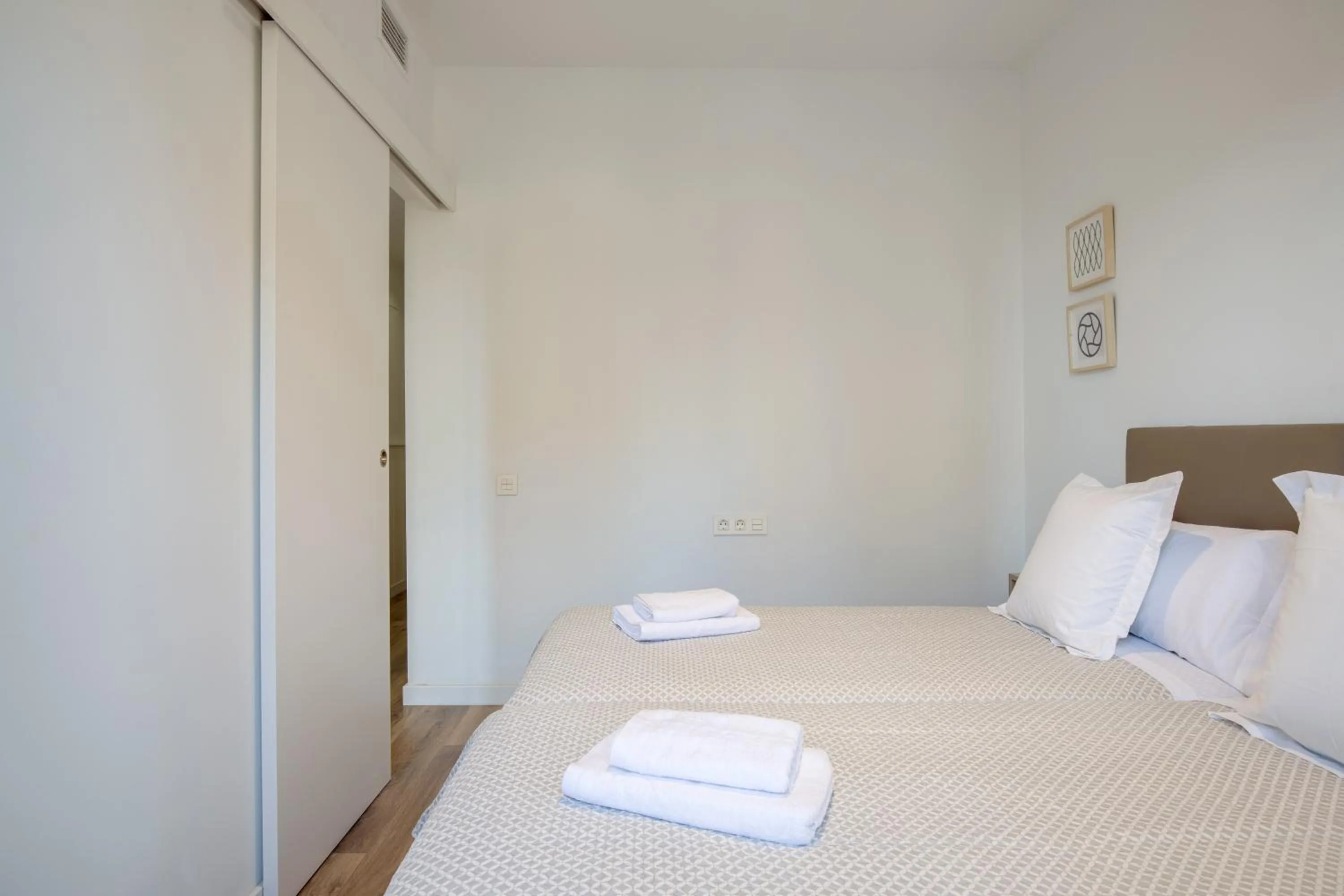 Bed in LucasLand Apartments Barcelona