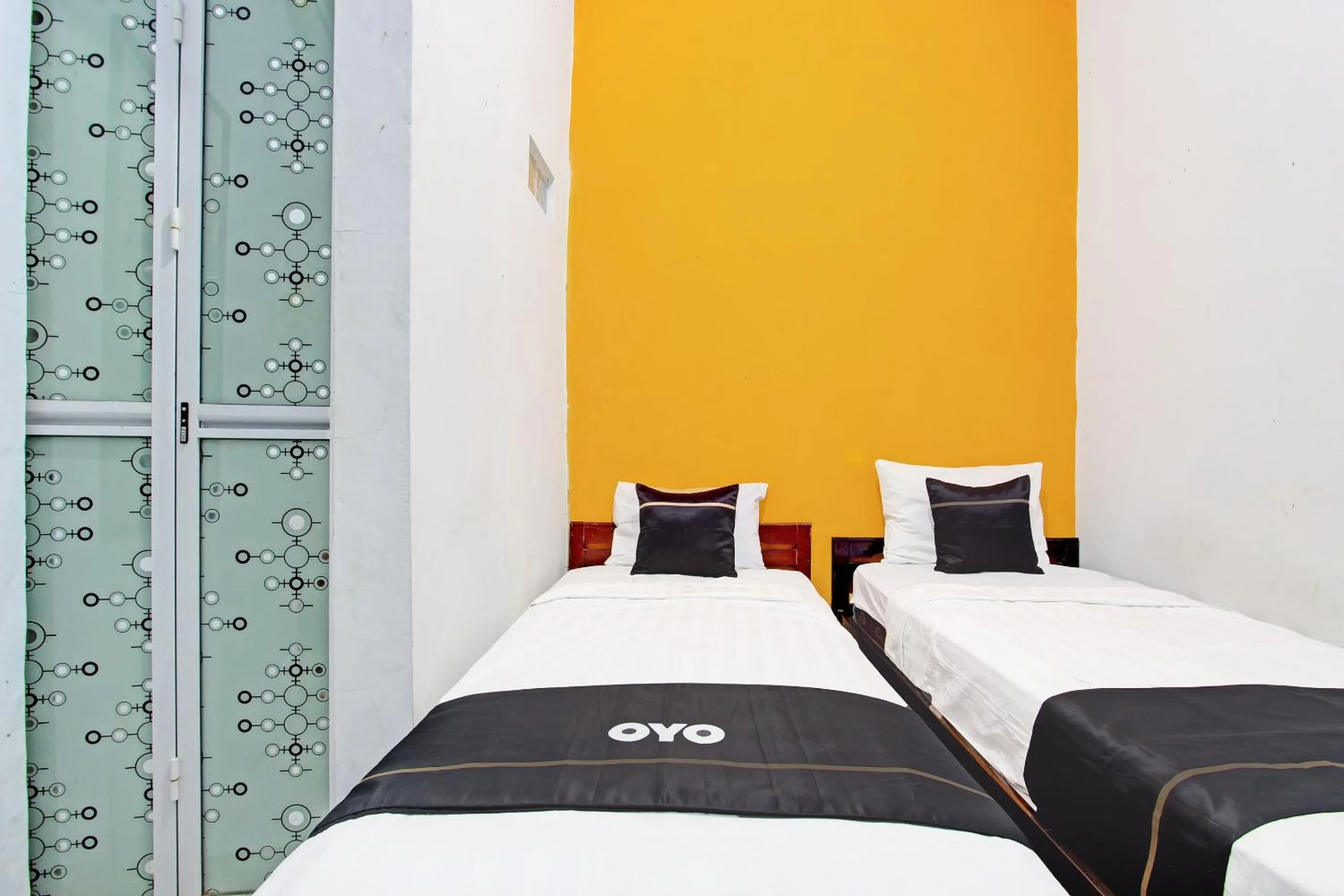 Bedroom, Bed in Capital O 92929 Hotel New Tirta Kencana Syariah