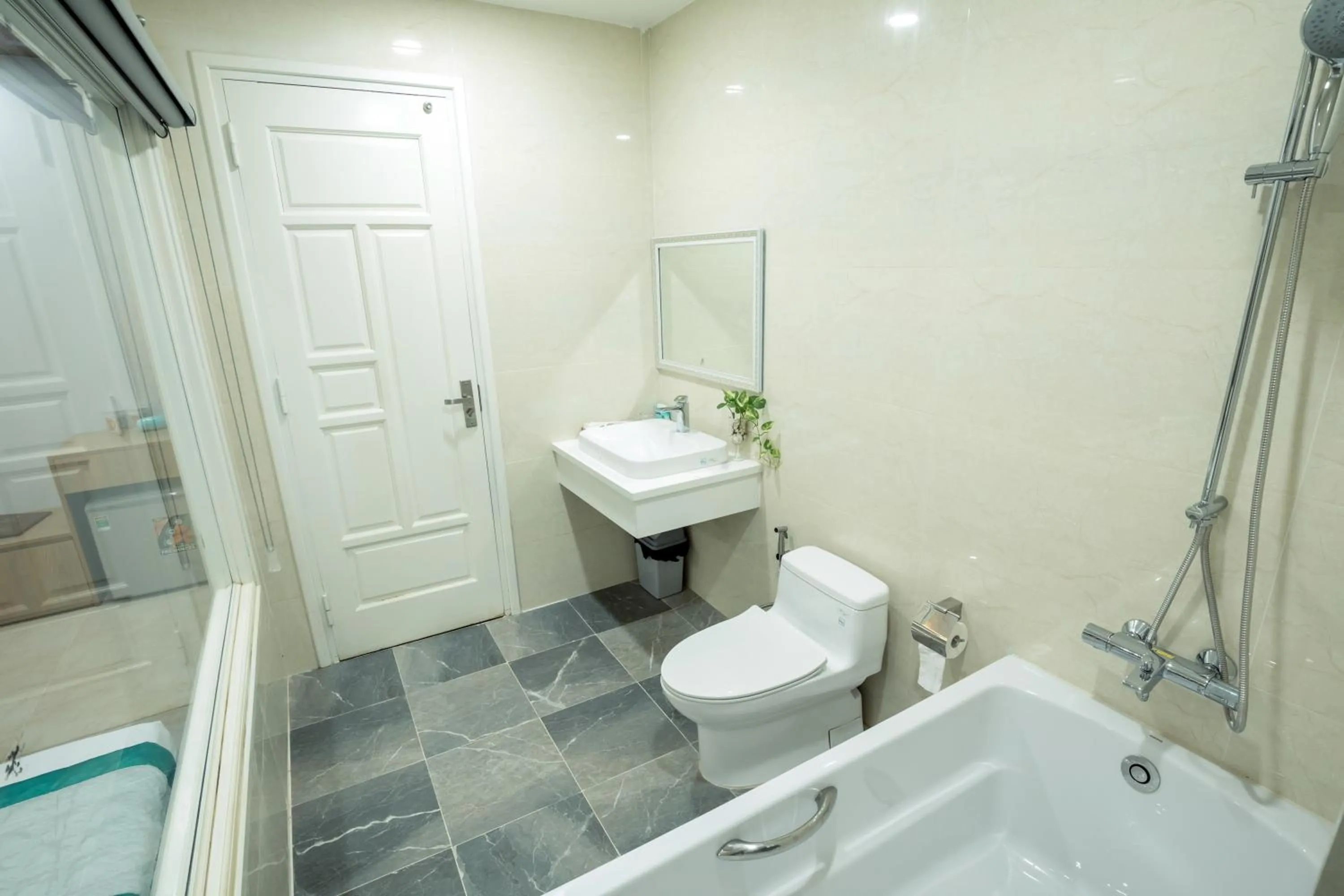 Green Tree Hotel Phú Quốc