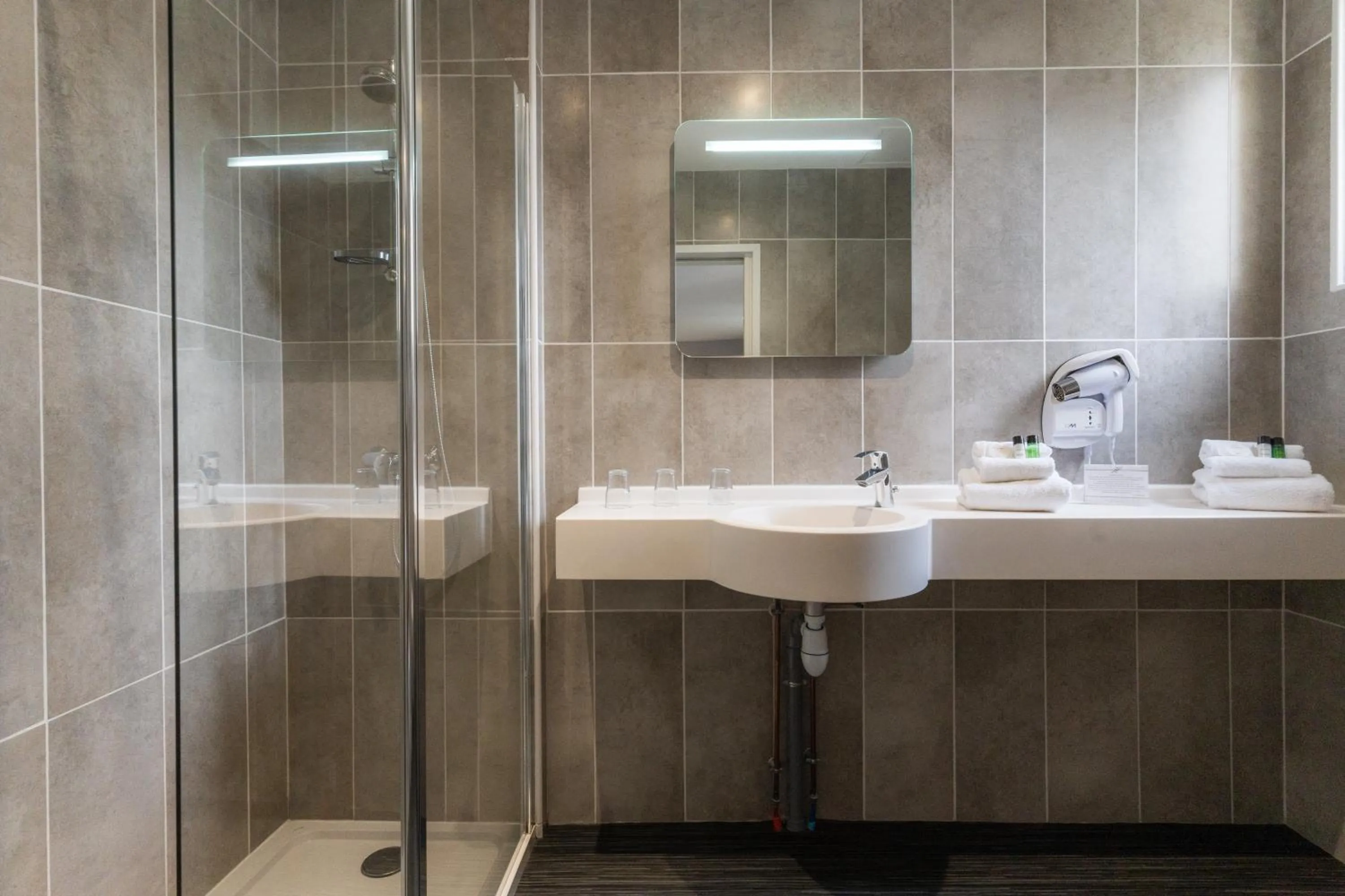 Bathroom in Grand Hôtel de L'Espérance